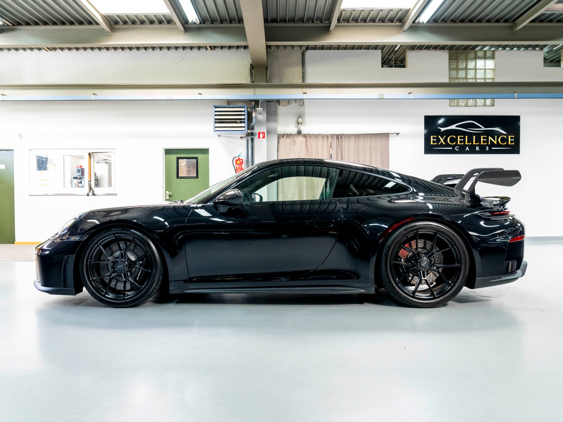 PORSCHE 911 Carrera GT3 PDK Pack Weissach-showroom-element-3