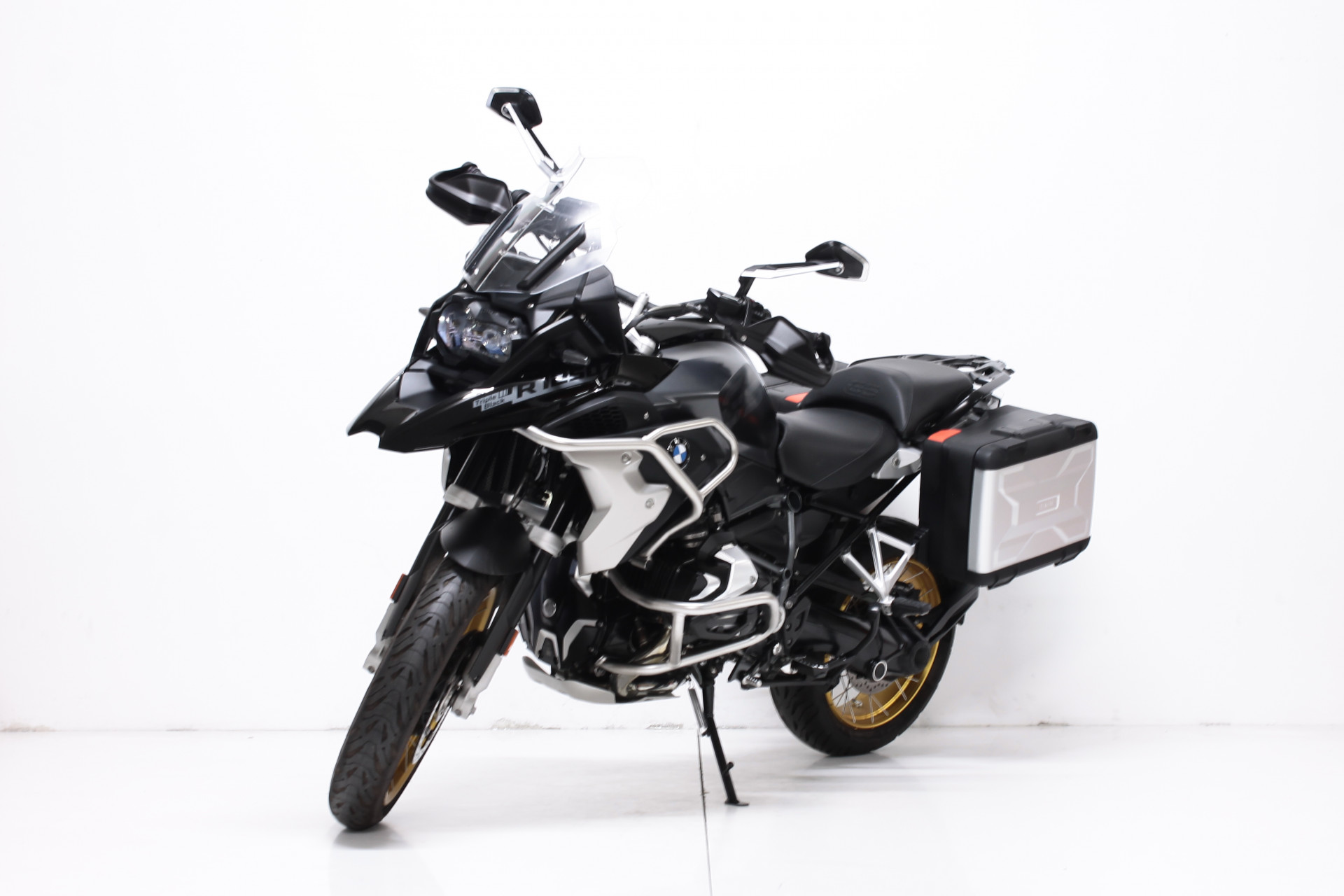 BMW R 1250 GS Triple Black-image-3