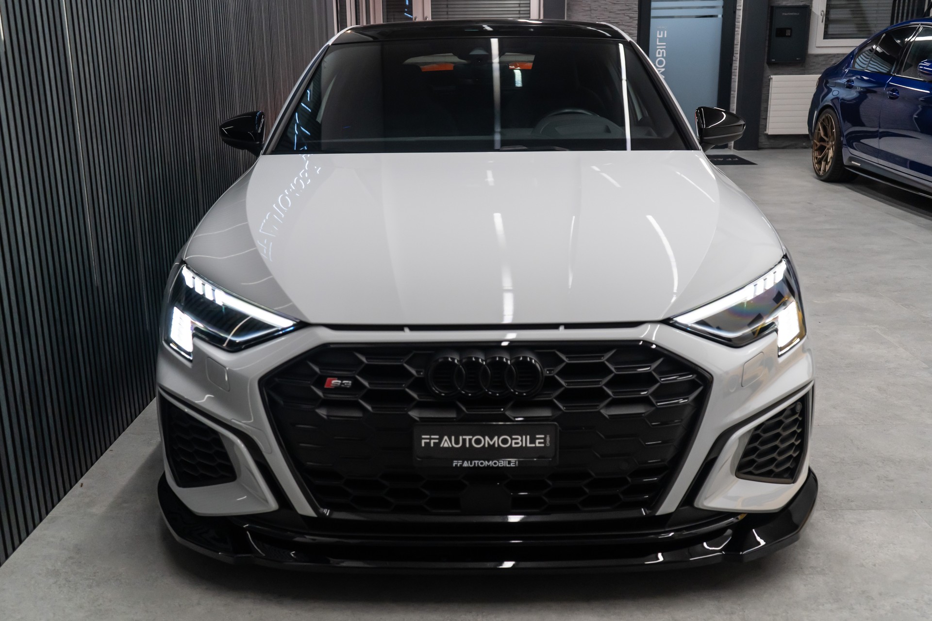 AUDI S3 SPORTBACK 2.0 TFSI QUATTRO S-TRONIC / CH-FAHRZEUG / BLACK & WHITE-image-5