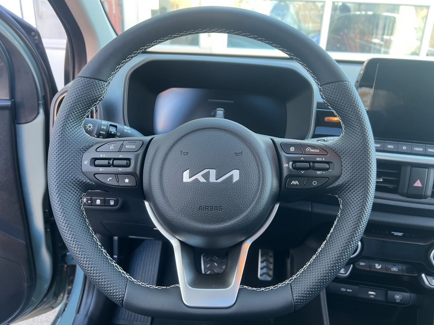 KIA Picanto 1.0 GDi GT Line-image-10