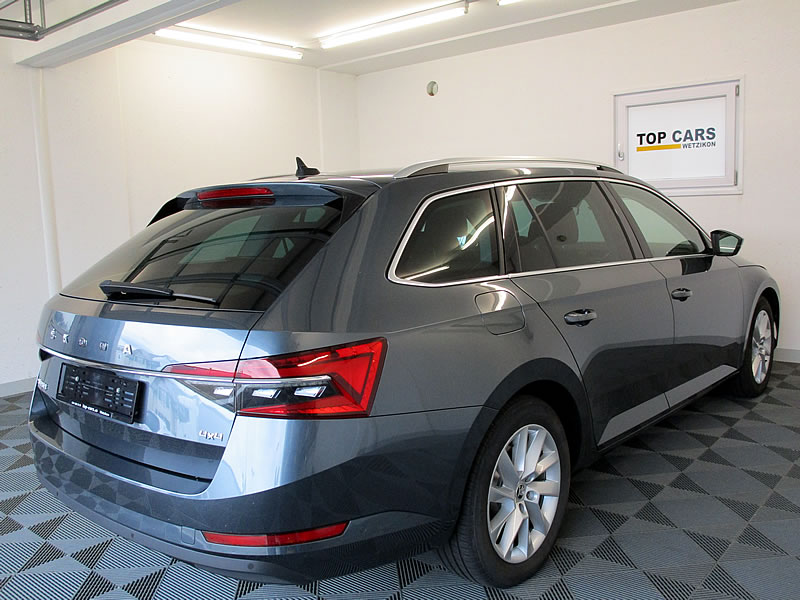 SKODA Superb Combi 2.0 TDi Style 4x4 DSG-image-5