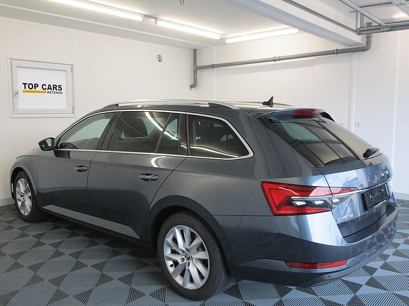 SKODA Superb Combi 2.0 TDi Style 4x4 DSG-showroom-element-1