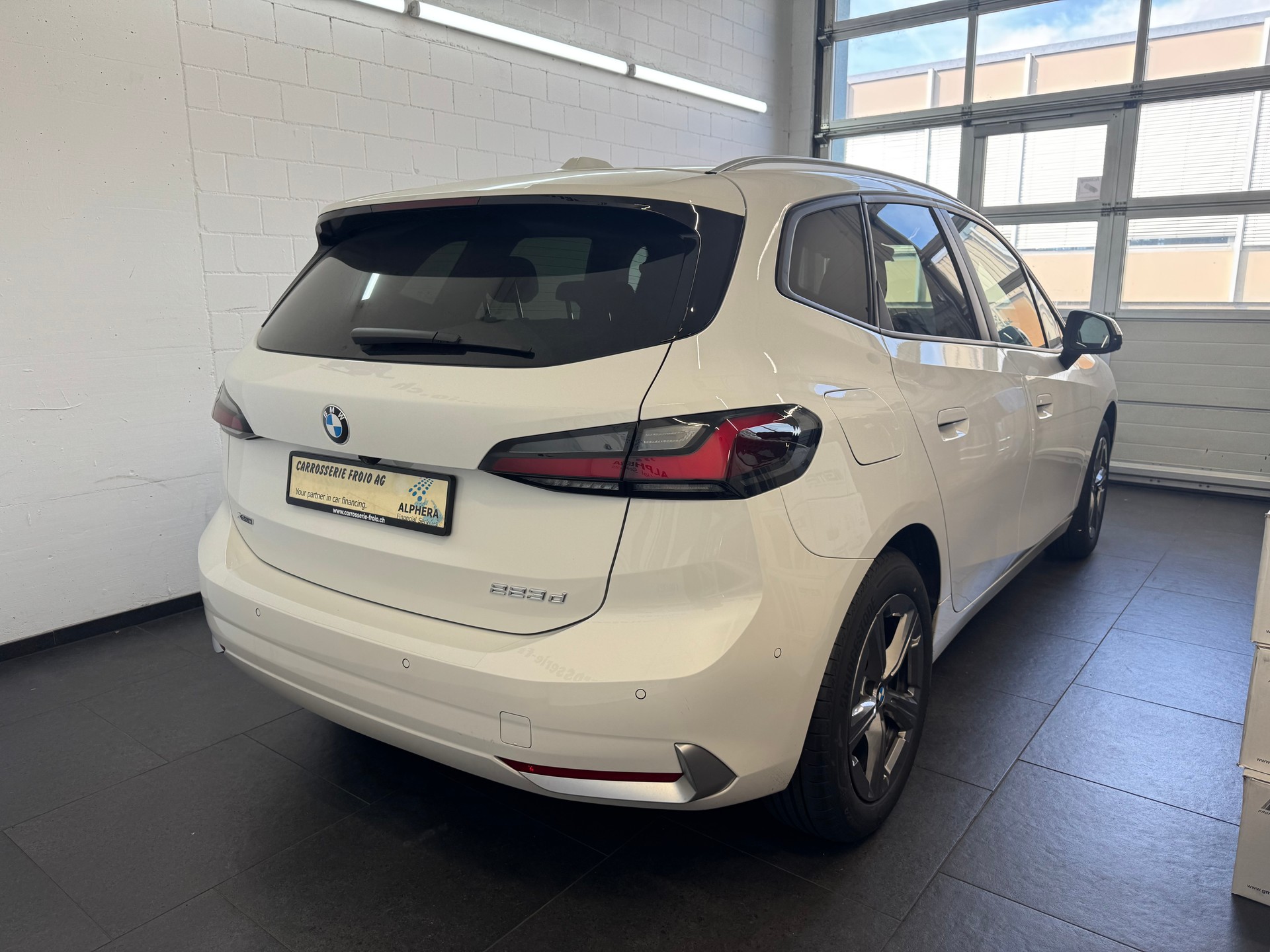 BMW 223d Active Tourer xDrive DKG-image-4