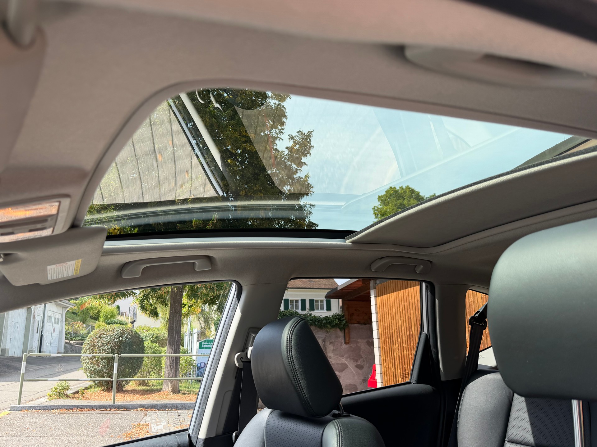 HONDA Jazz 1.4i Exclusive-showroom-element-1