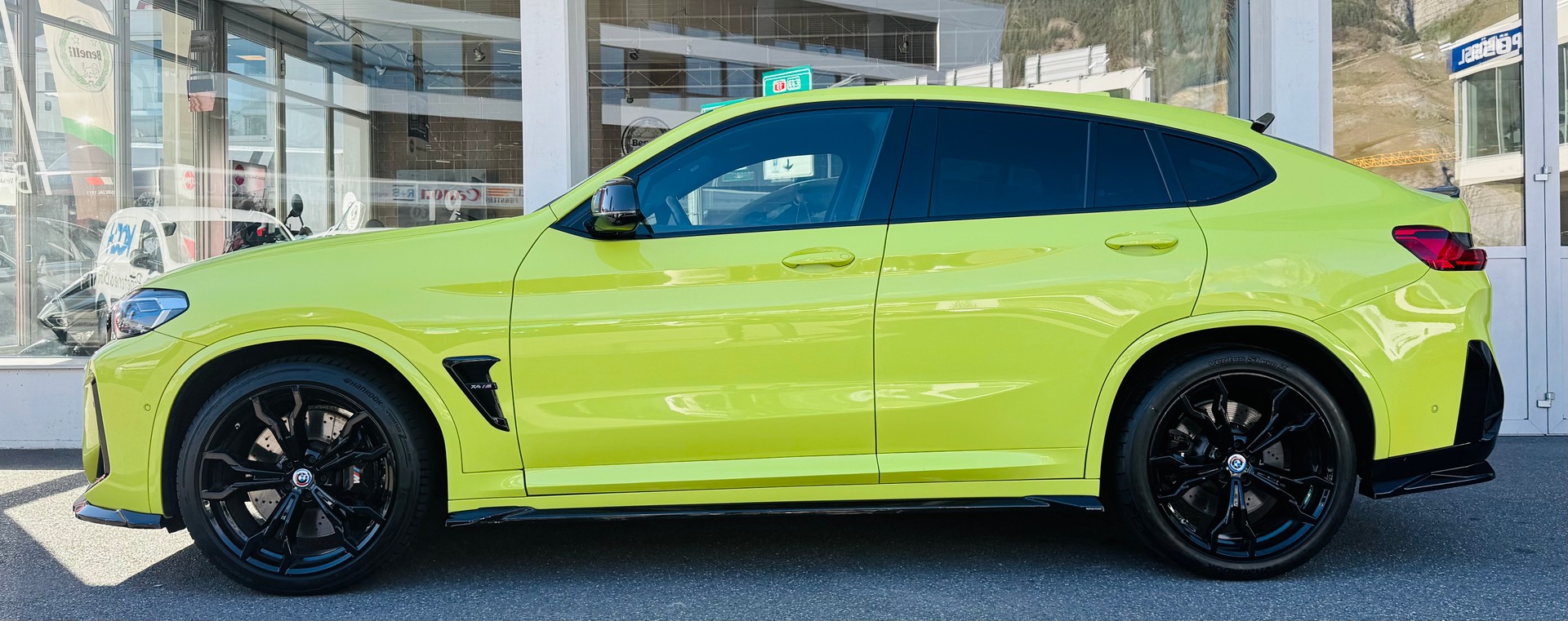 BMW X4M xDrive M Competition Steptronic-showroom-element-2