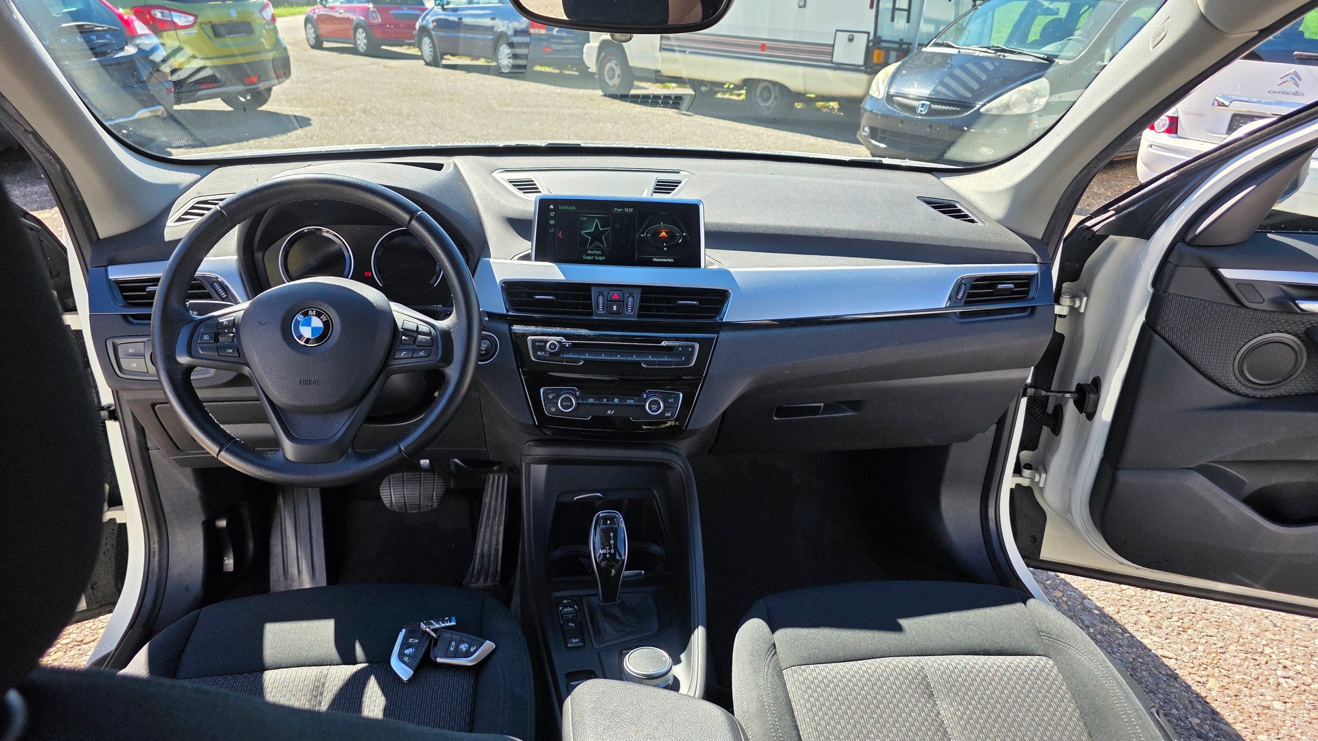 BMW X1 xDrive 18d Essential Edition Steptronic-image-6