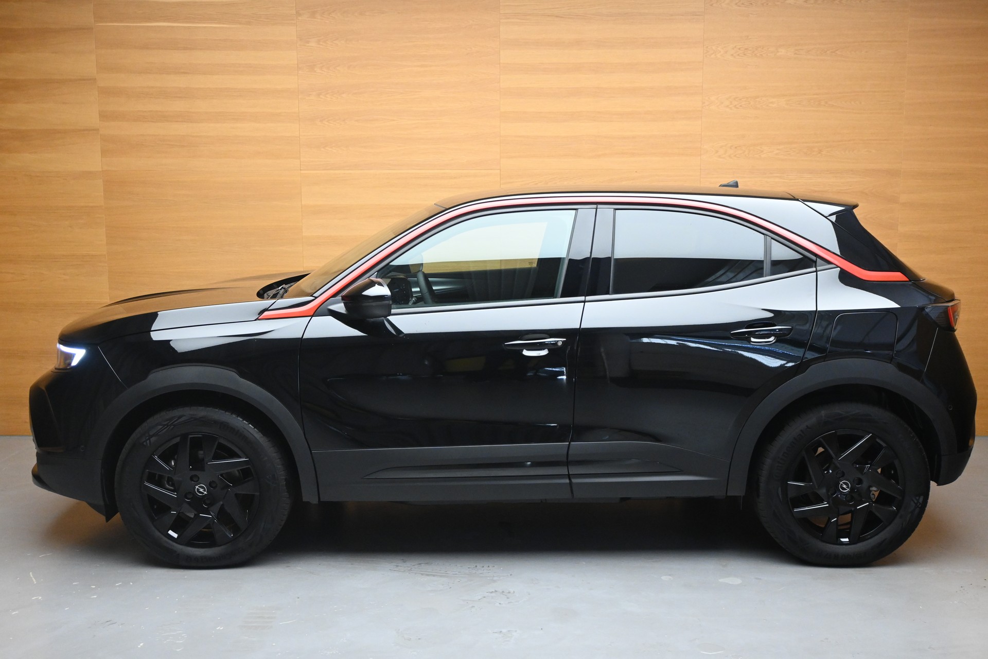 OPEL Mokka e Blitz-showroom-element-3