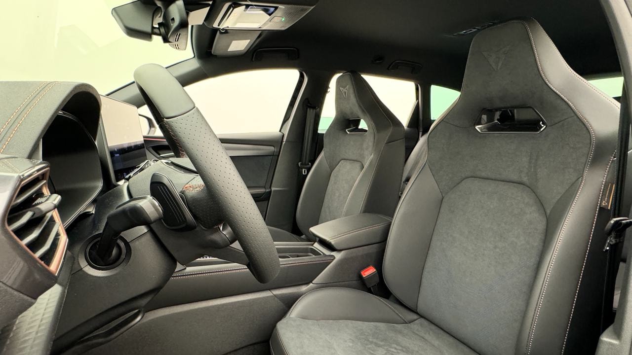 CUPRA LEON ST 2.0 TSI VZ DSG 4Drive-image-4