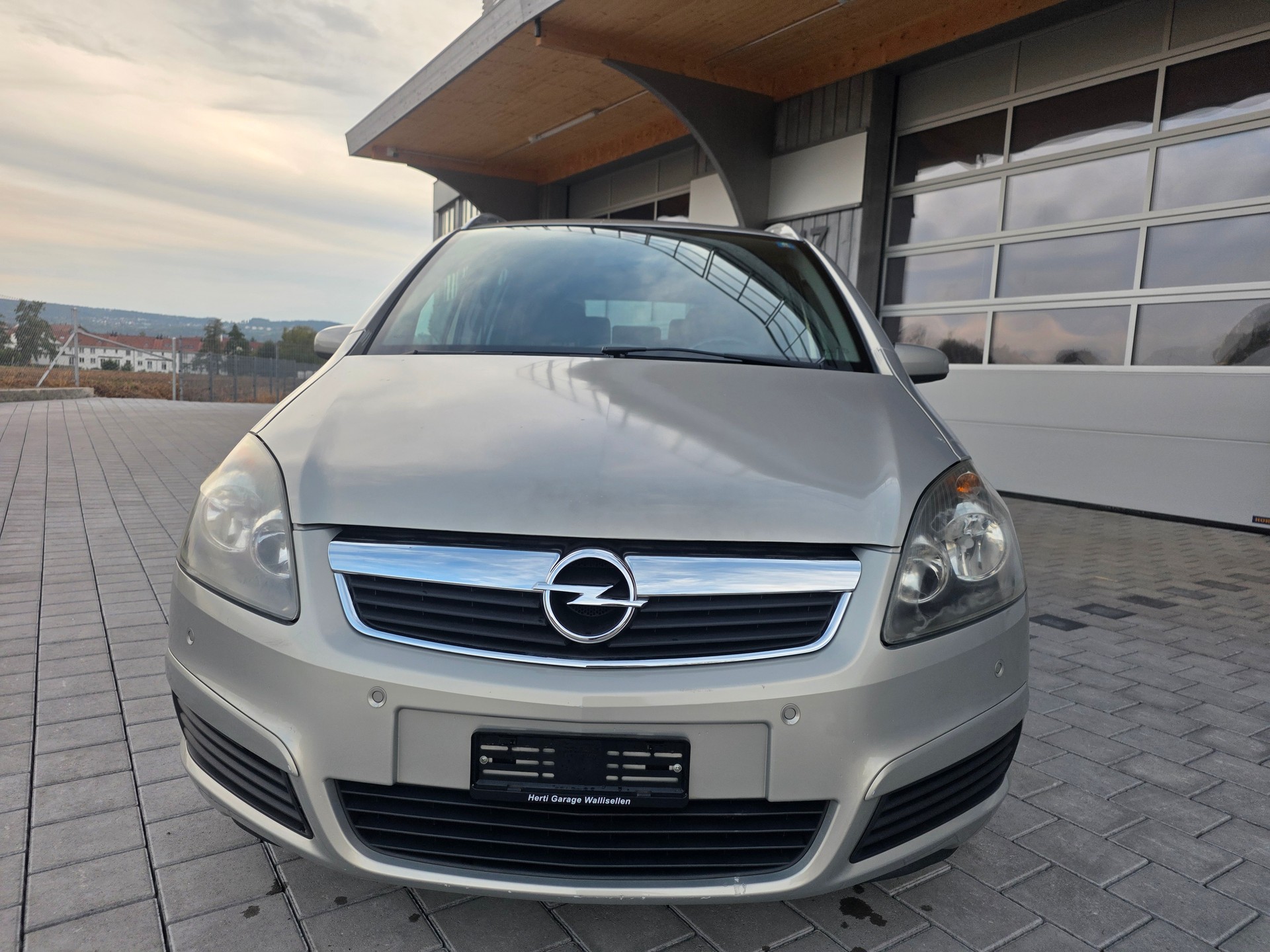 OPEL Zafira 1.8i 16V Enjoy