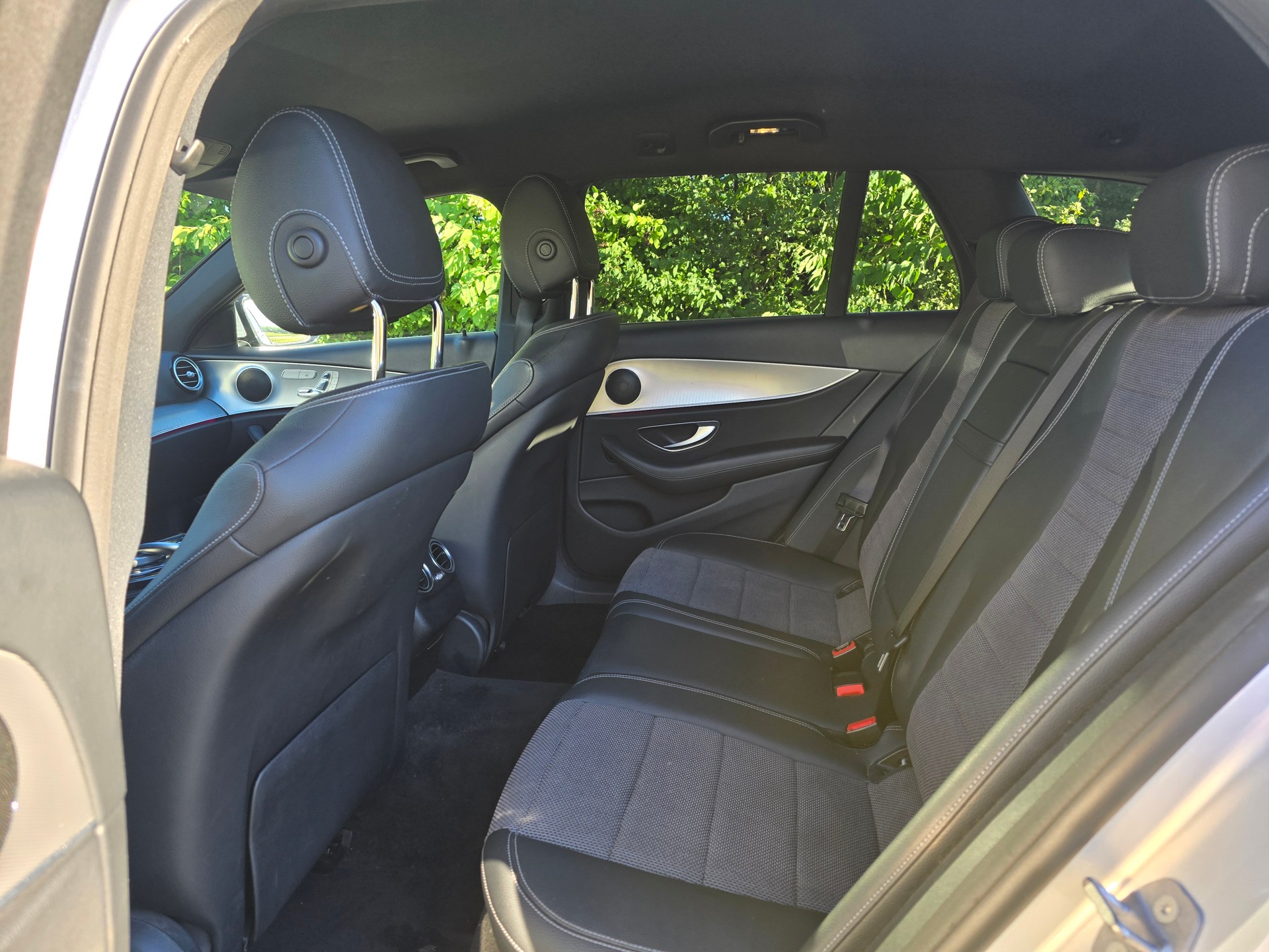 MERCEDES-BENZ E 200 Exclusive-image-7