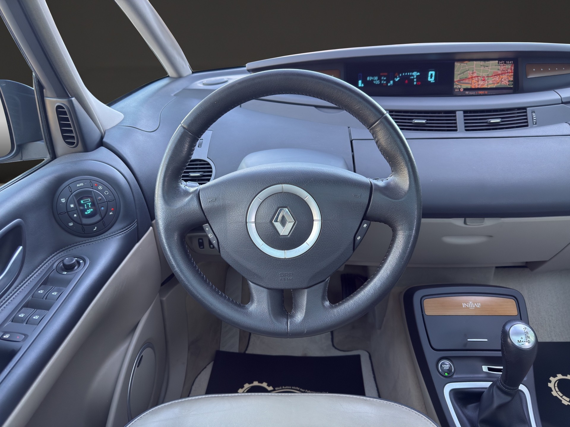 RENAULT Grand Espace 3.5 24V V6 Initiale-image-11