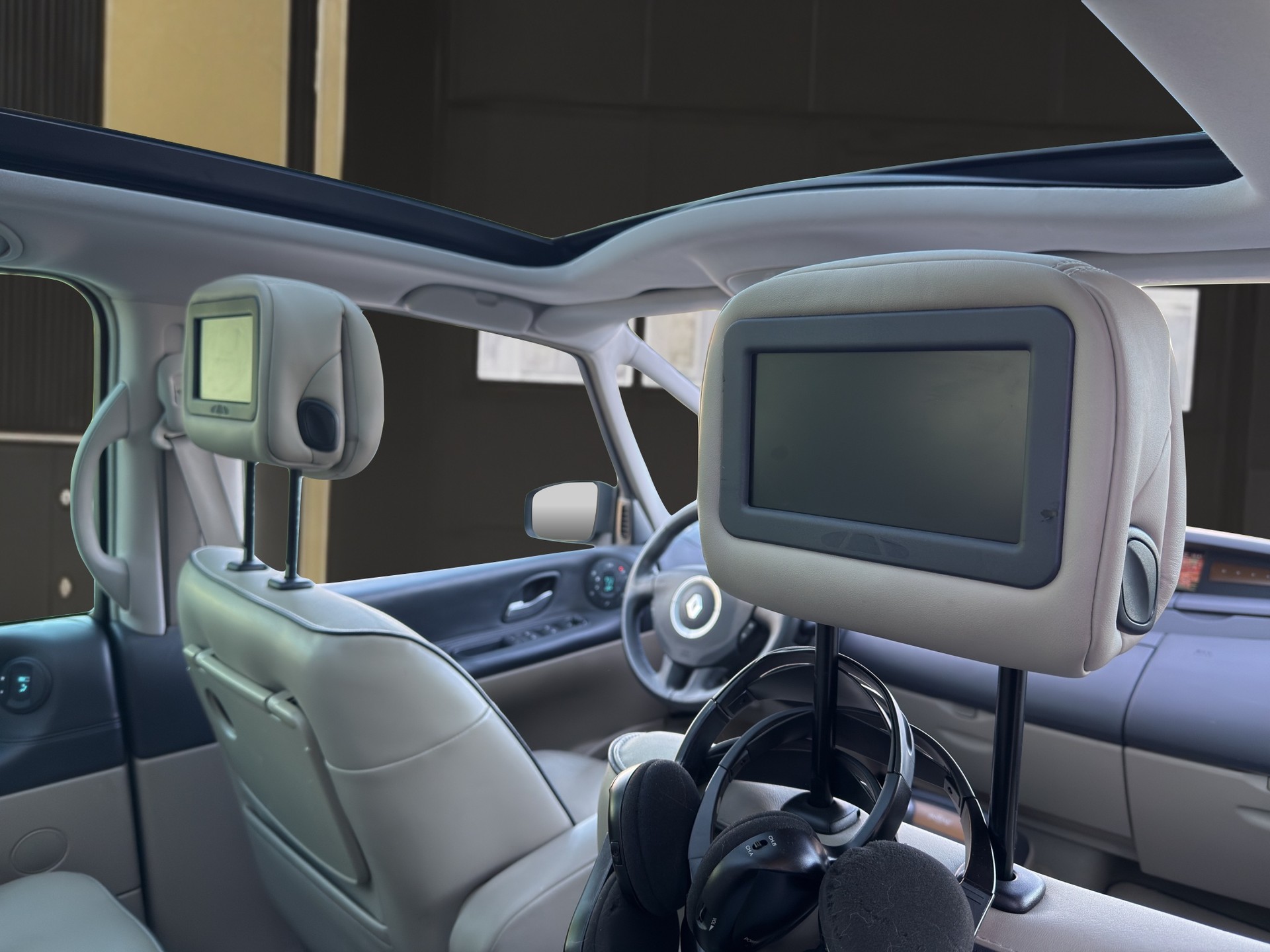 RENAULT Grand Espace 3.5 24V V6 Initiale-image-14