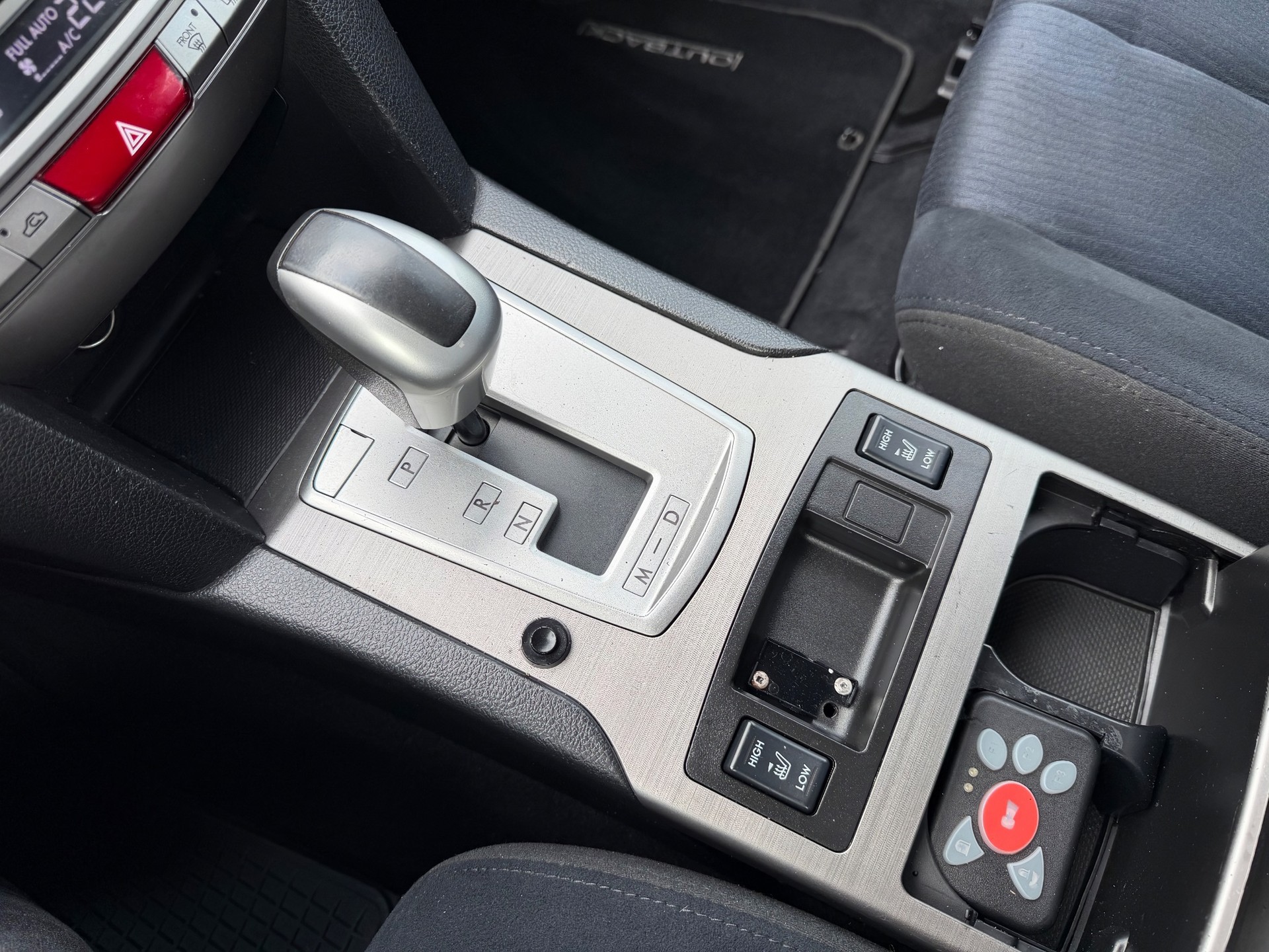 SUBARU Outback 2.5i Swiss AWD Lineartronic-image-23