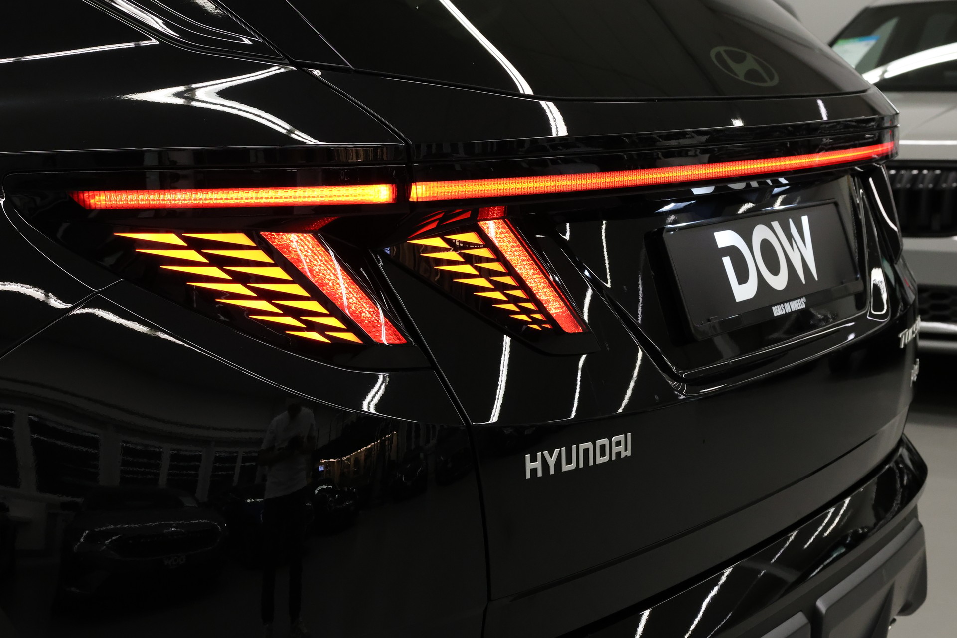 HYUNDAI Tucson 1.6 T-GDi PHEV N-Line 4WD-image-11