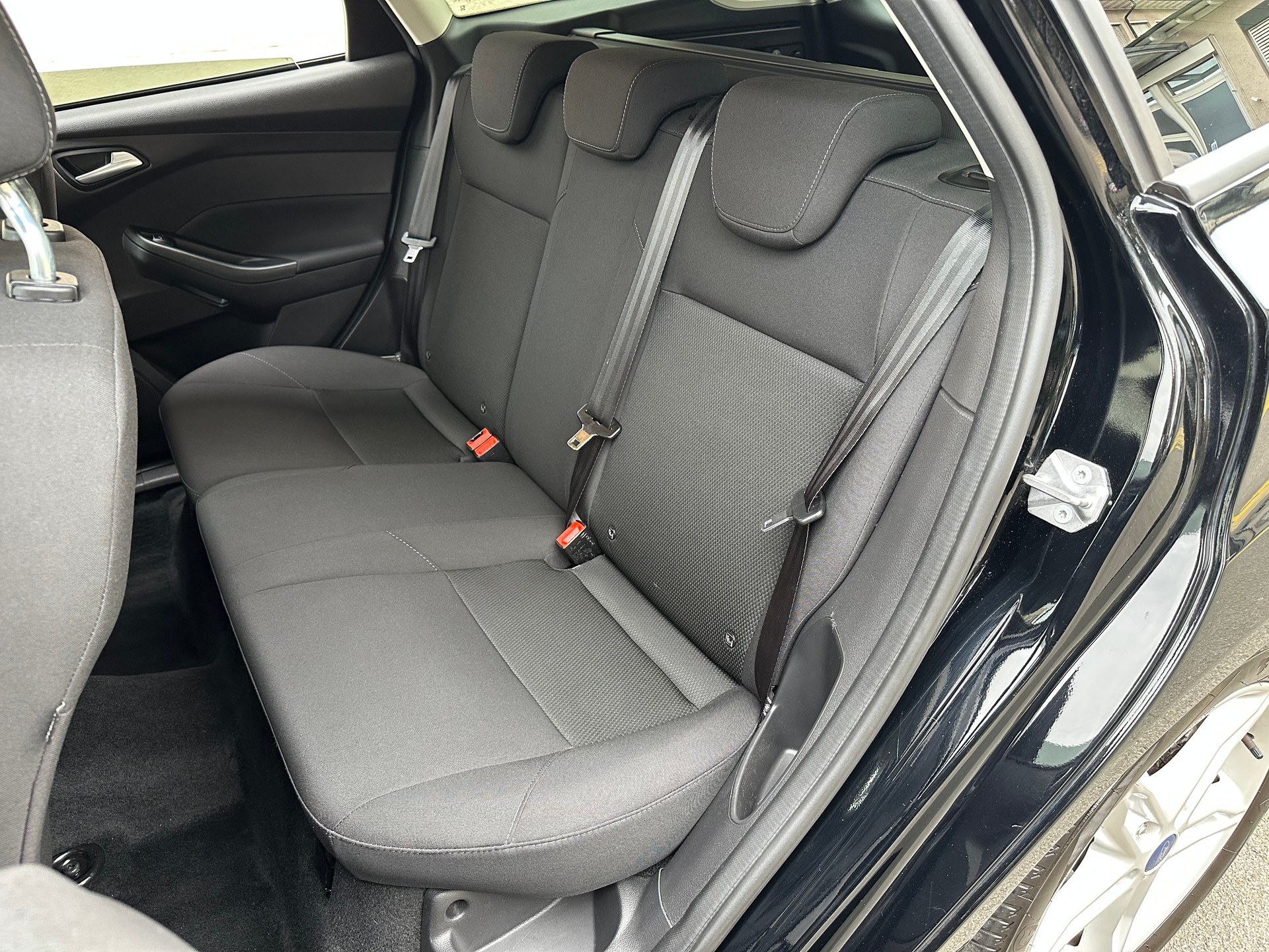 FORD Focus 1.0 SCTi Business Automatic-image-14