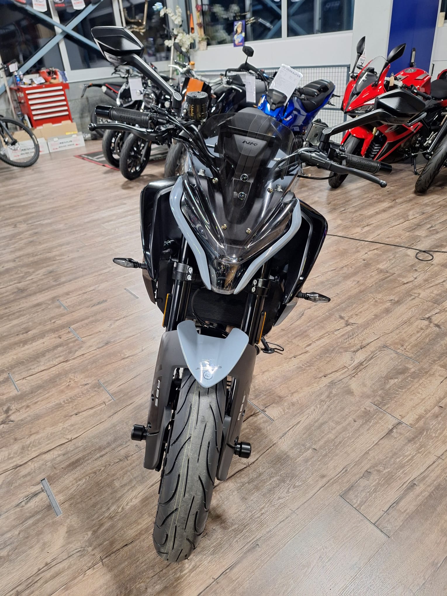 CF MOTO 675NK-image-2