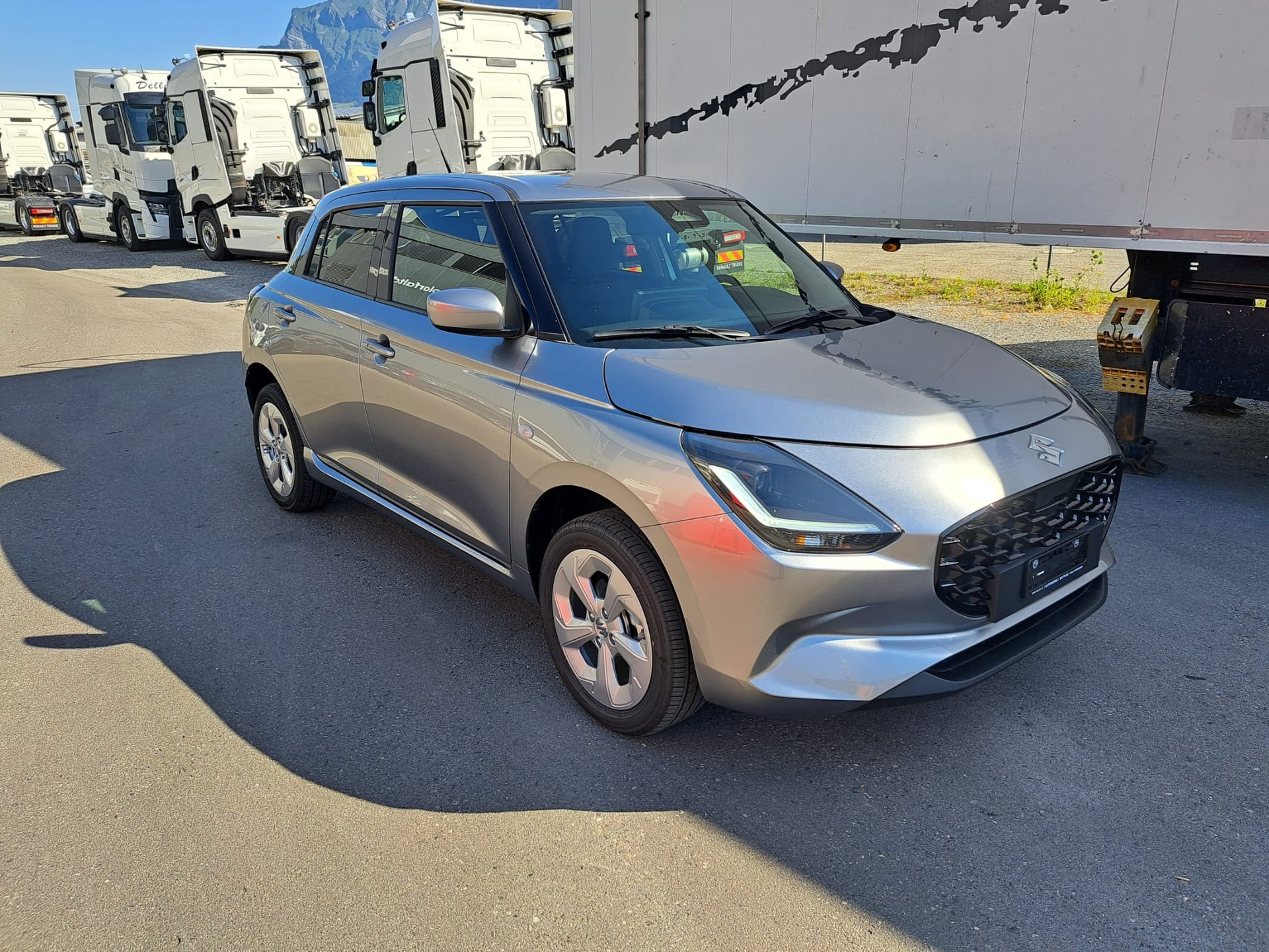 SUZUKI SWIFT 1.2 1st Edition Hybrid 4x4 MY- Mild-Hybrid-image-2