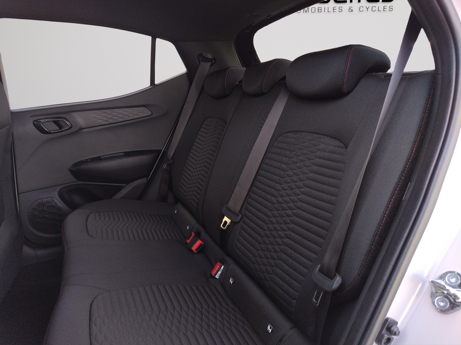 HYUNDAI i10 1.0 T-GDI N-Line-image-11