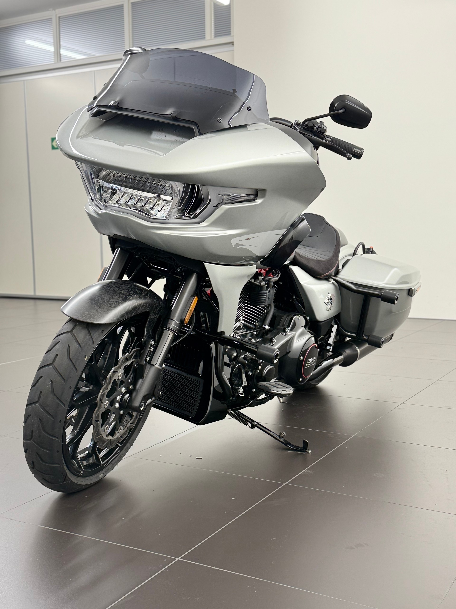 HARLEY-DAVIDSON Road Glide CVO ST 121-image-2