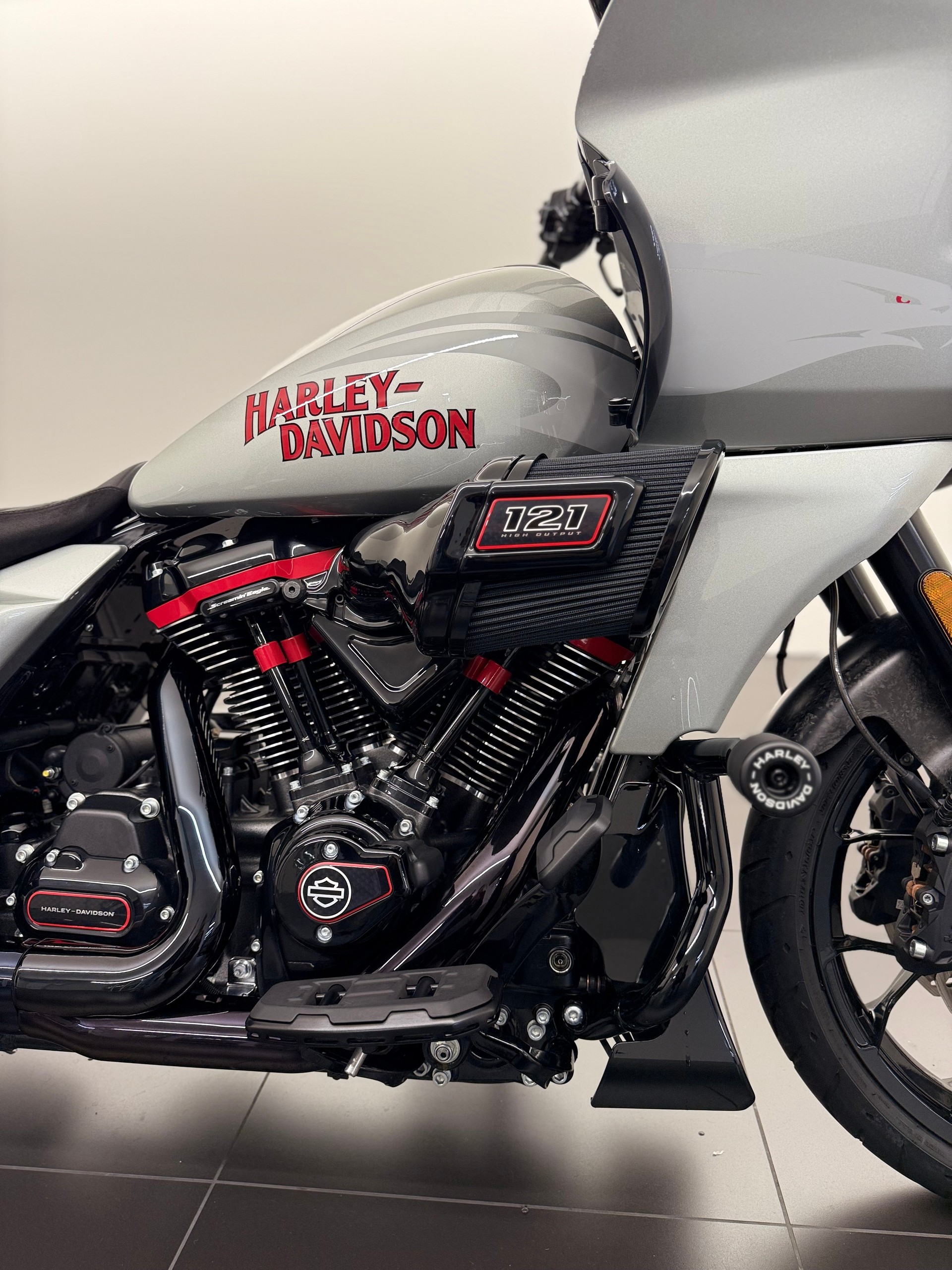 HARLEY-DAVIDSON Road Glide CVO ST 121-image-9