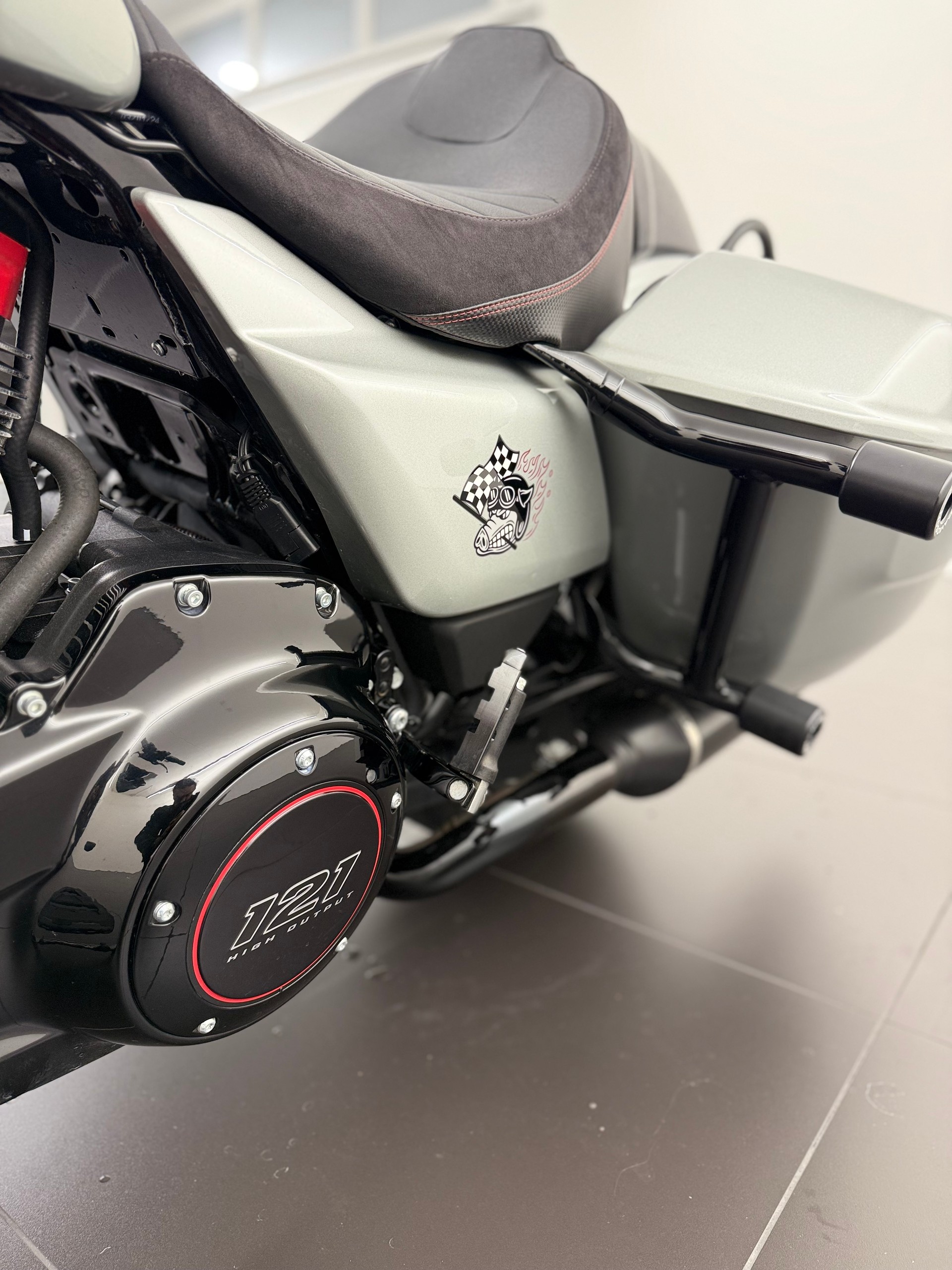 HARLEY-DAVIDSON Road Glide CVO ST 121-image-10