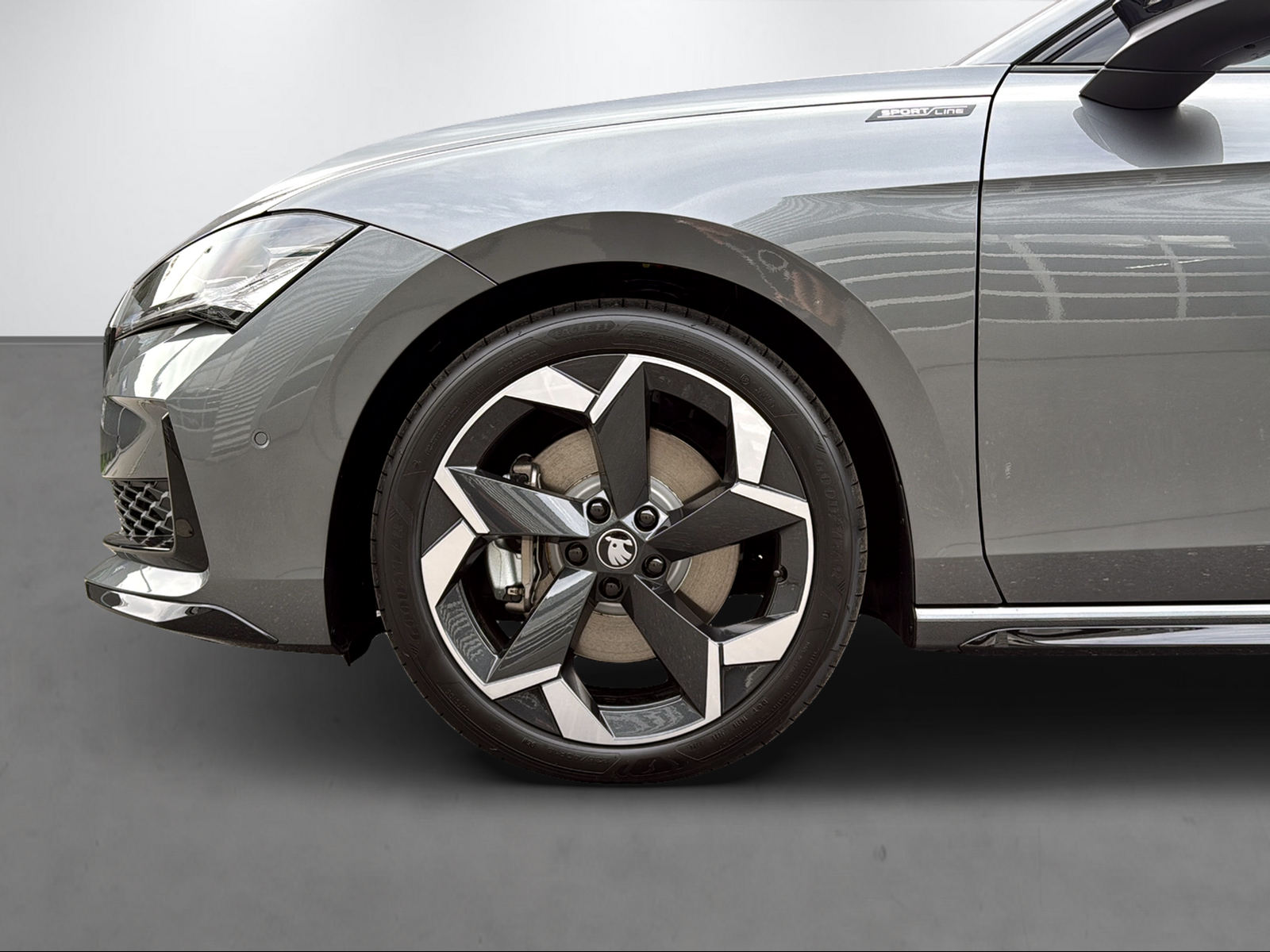 SKODA Superb Combi 2.0 TSI Sportline 4x4 DSG-showroom-element-3