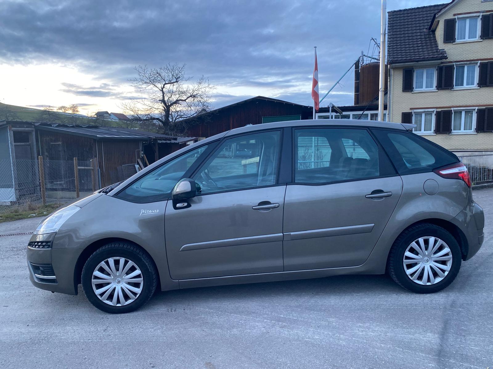 CITROEN C4 Picasso 1.6 HDI 16V Swiss Style-image-2