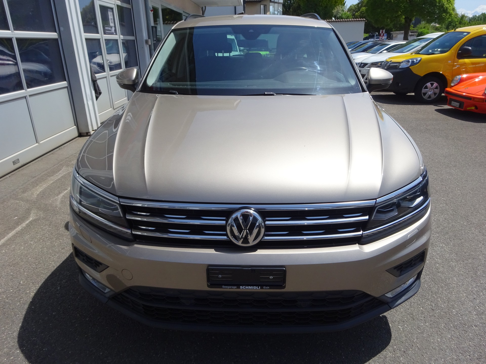 VW Tiguan 2.0 TDI SCR Sound 4Motion DSG-image-4