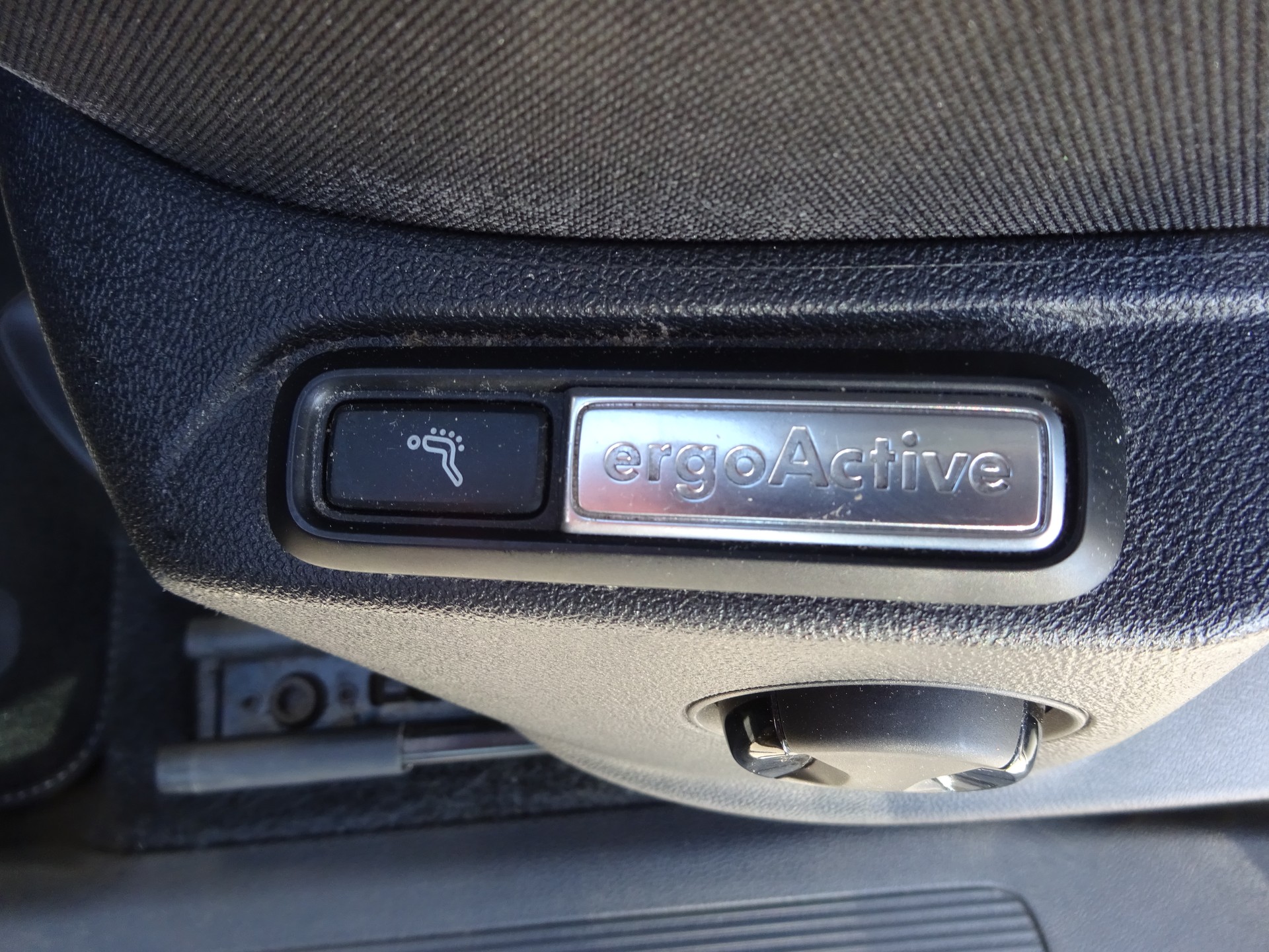 VW Tiguan 2.0 TDI SCR Sound 4Motion DSG-image-8