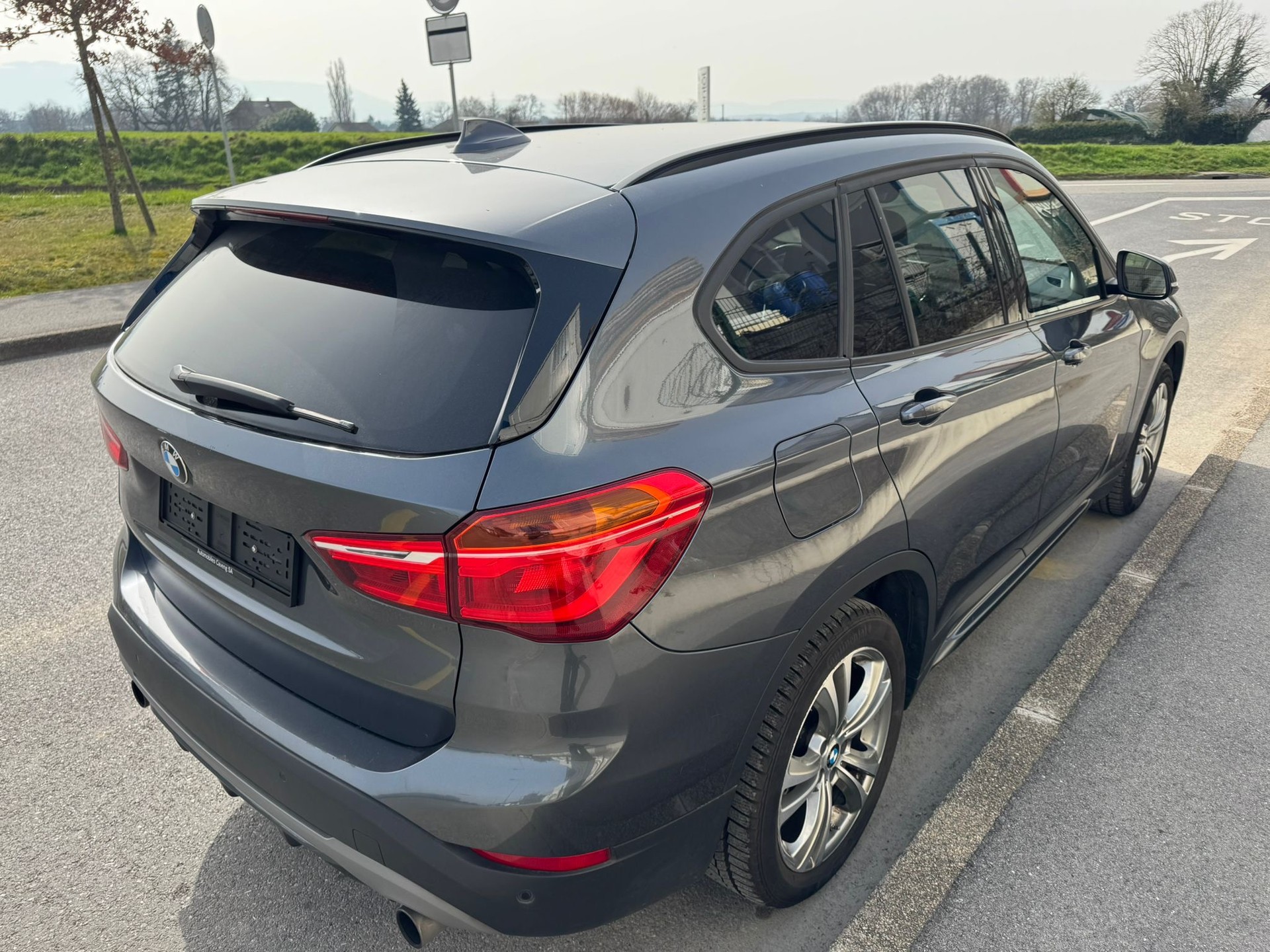 BMW X1 xDrive 20i Steptronic-image-3