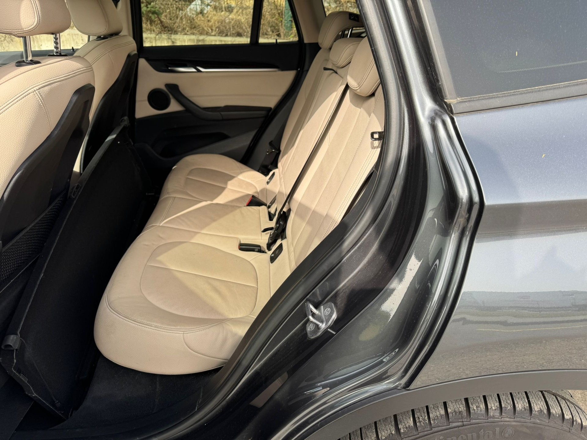 BMW X1 xDrive 20i Steptronic-image-8