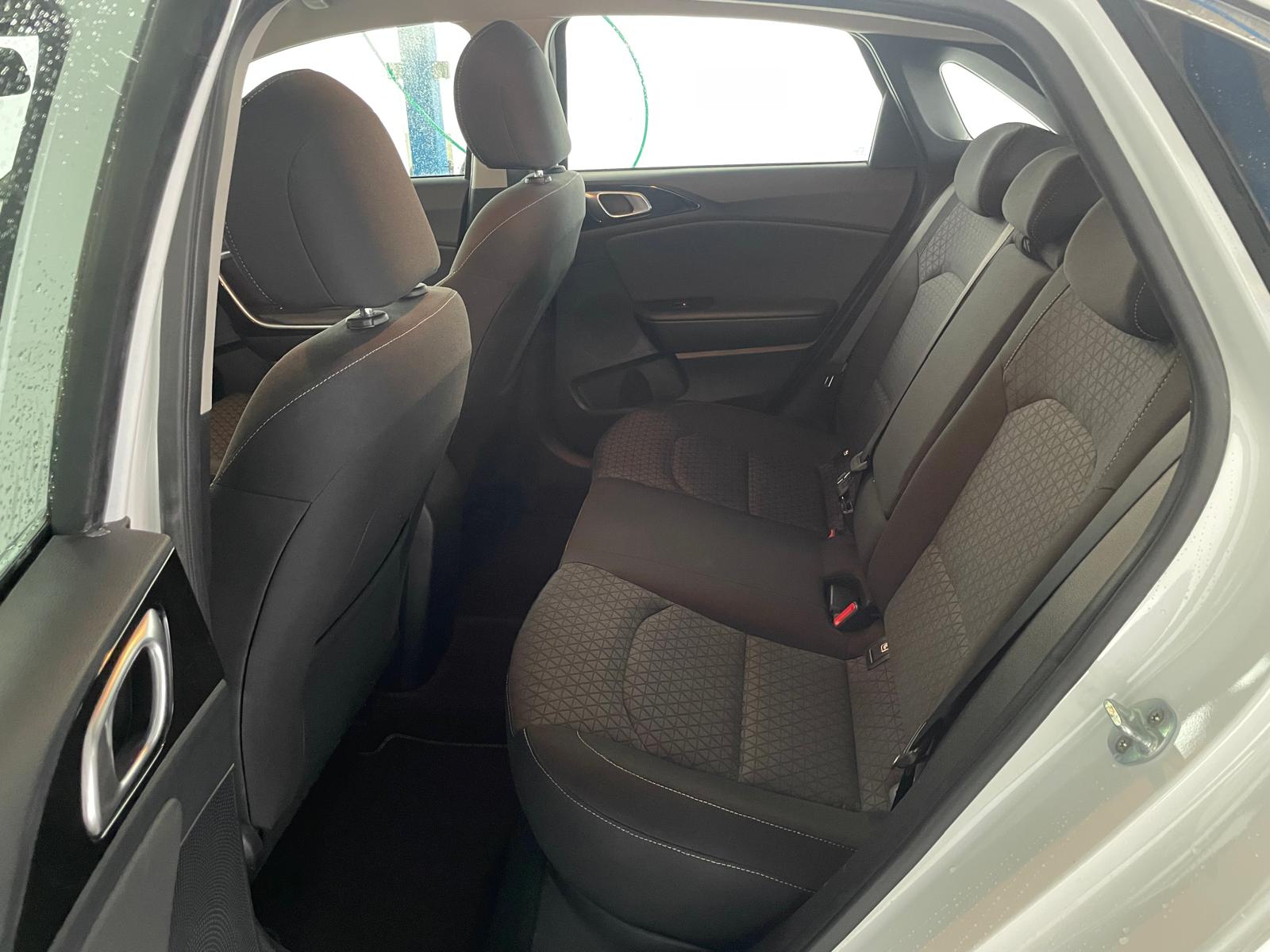 KIA CEED 1.4 TGDI DCT-image-8