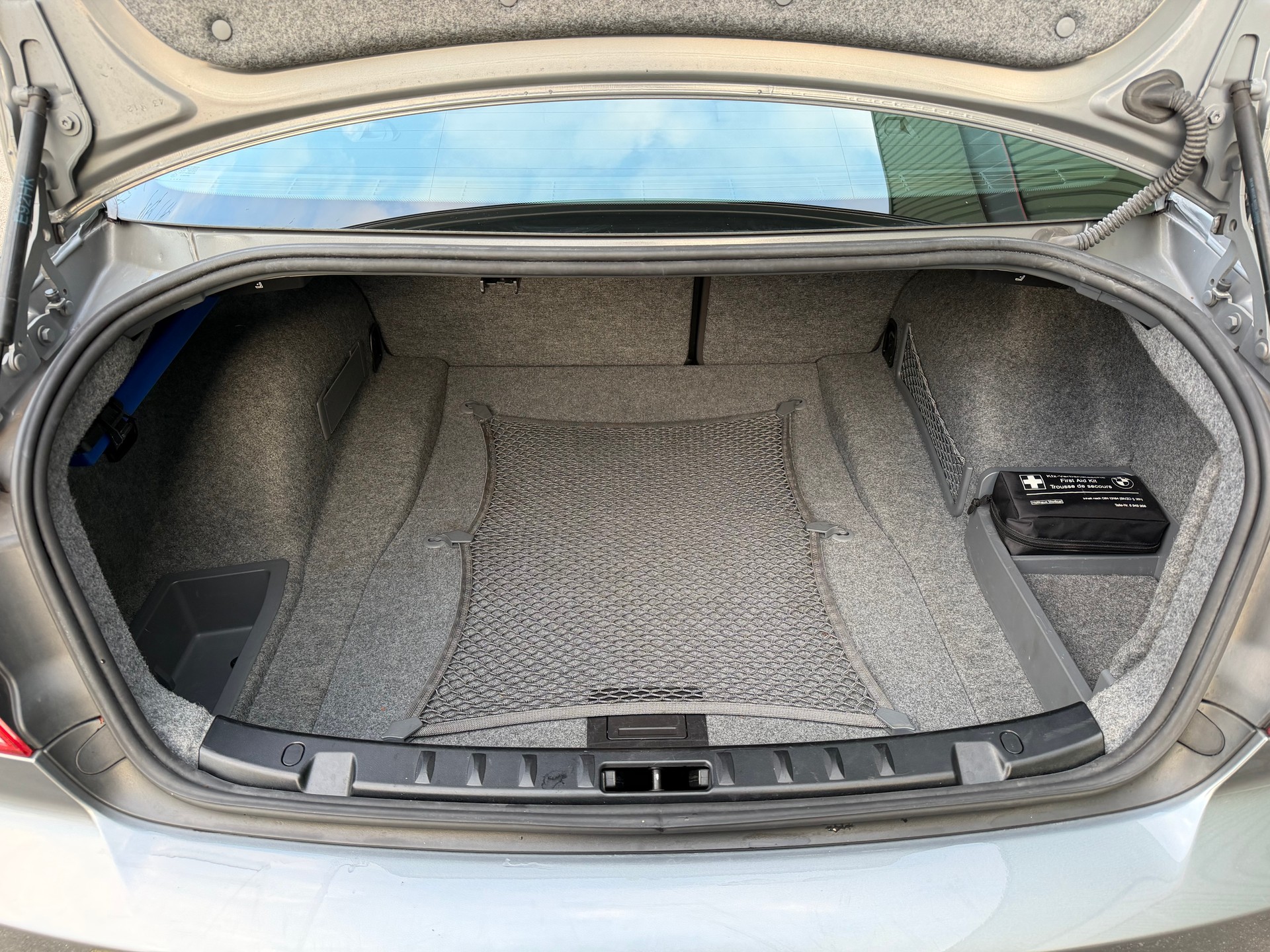 BMW 320i Coupé Steptronic-image-17