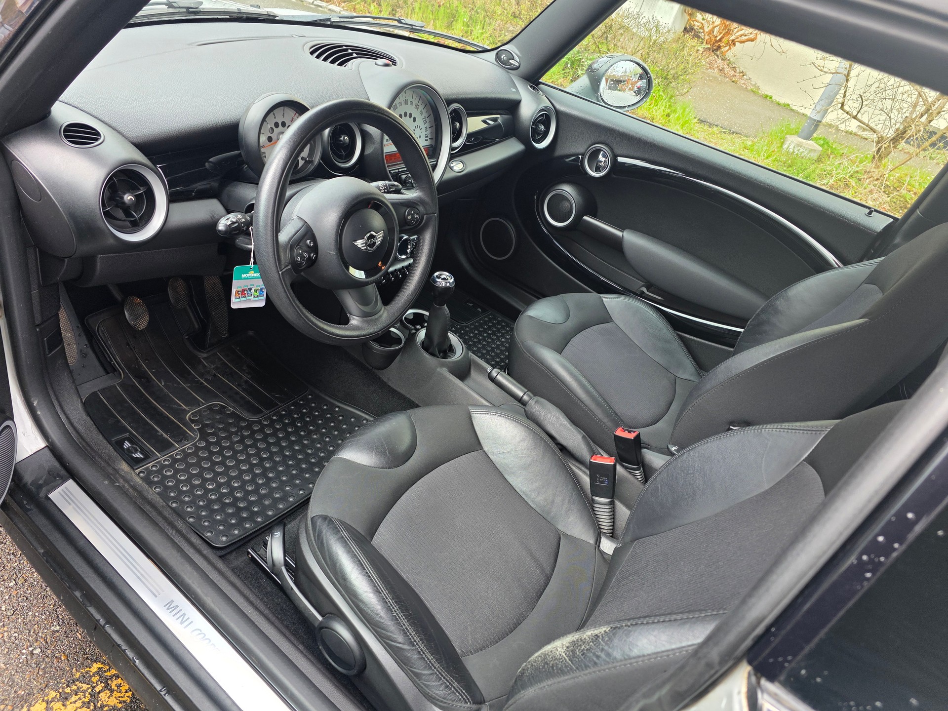 MINI Clubman Cooper D-image-8