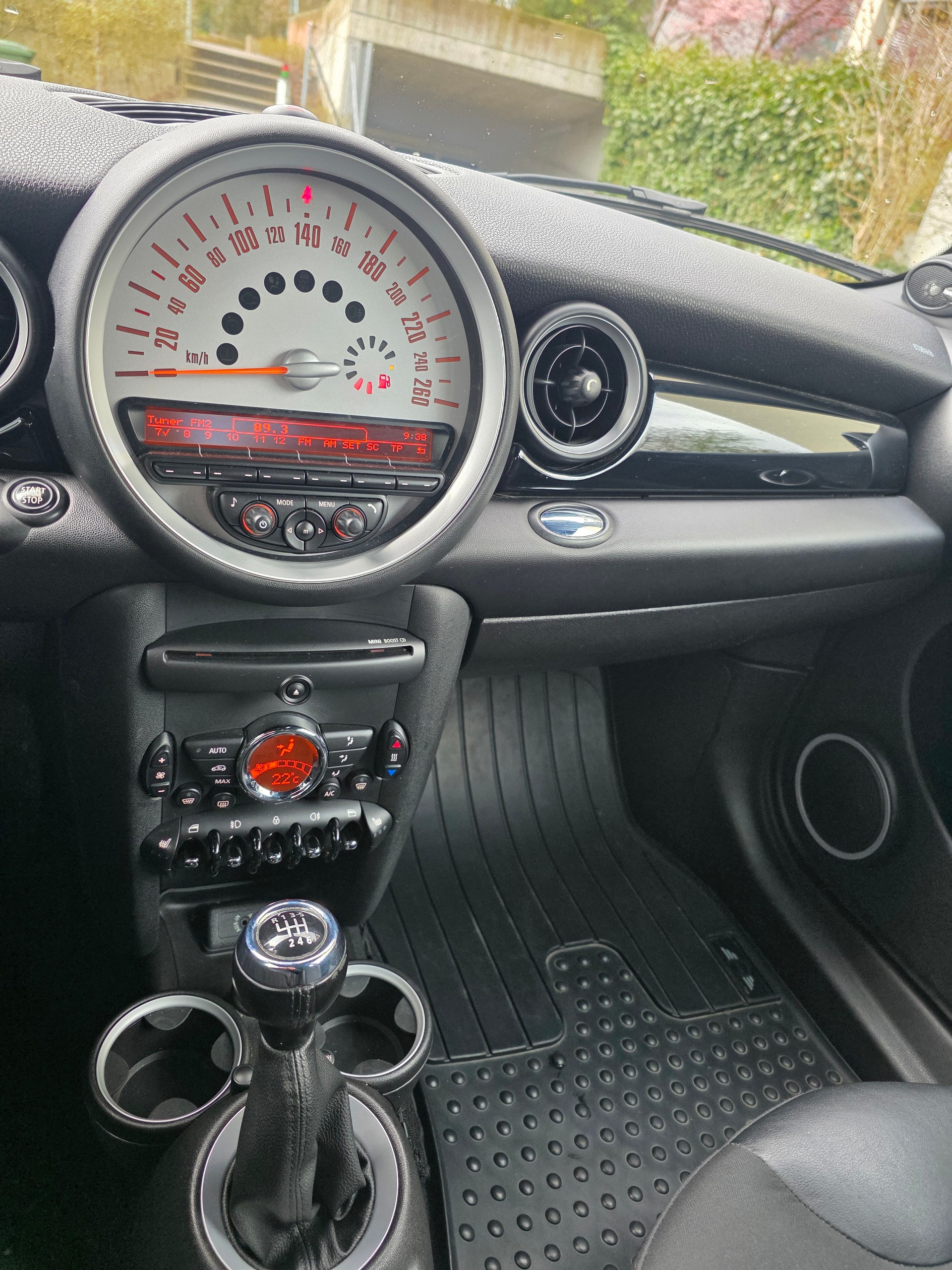 MINI Clubman Cooper D-image-13
