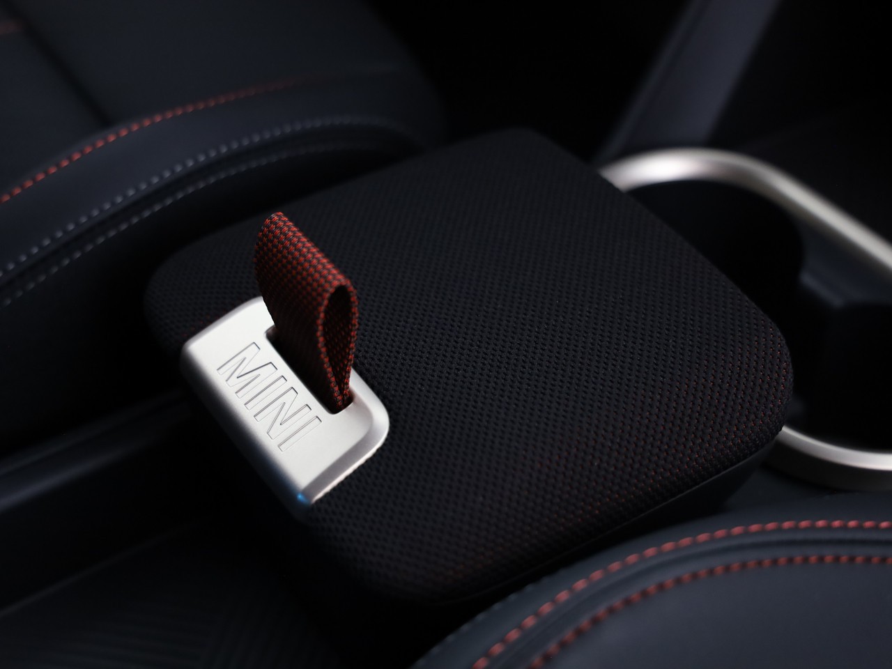 MINI Countryman S ALL4-image-7