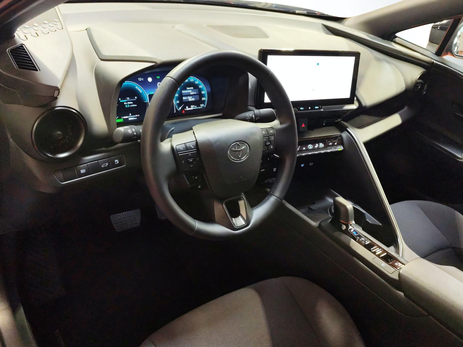 TOYOTA C-HR 2.0 HEV Trend 4x4-image-8