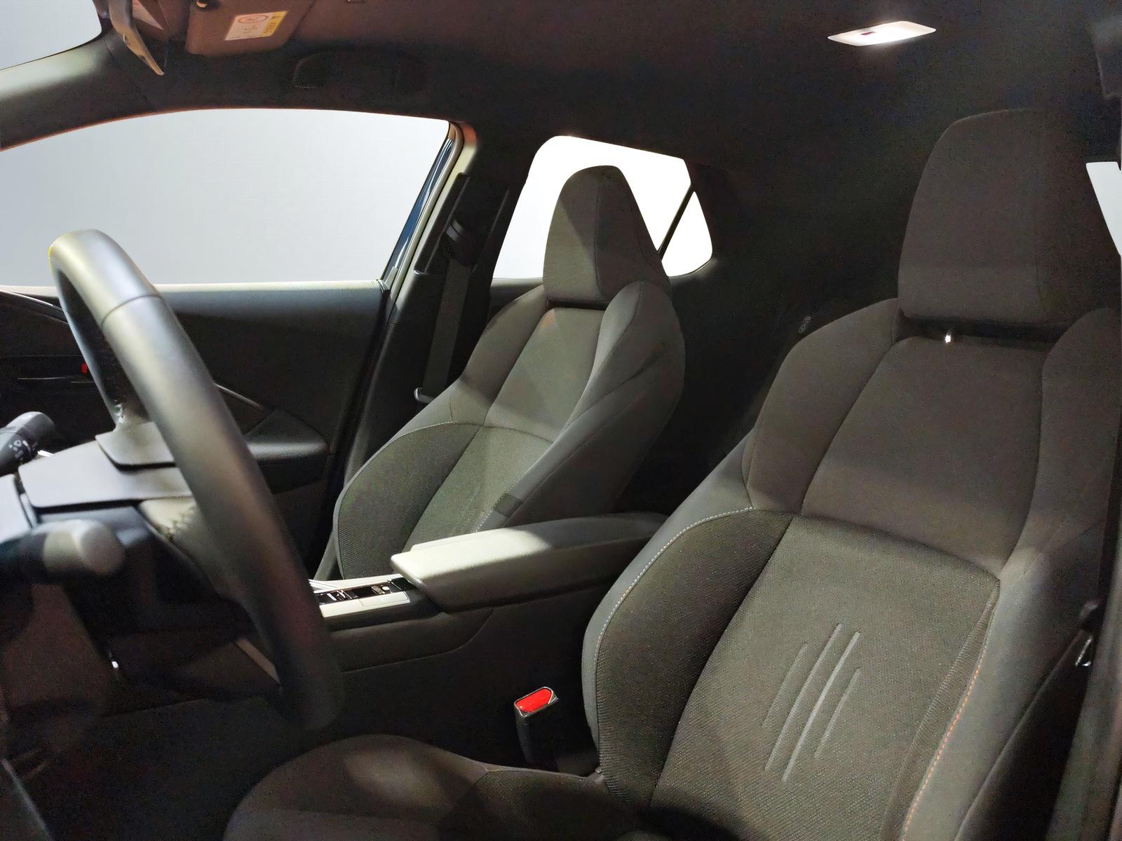 TOYOTA C-HR 2.0 HEV Trend 4x4-image-7