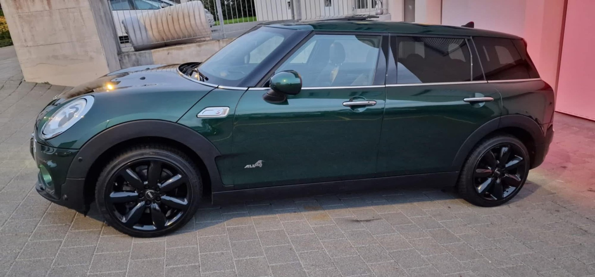 MINI Clubman Cooper S ALL4 Steptronic-image-1