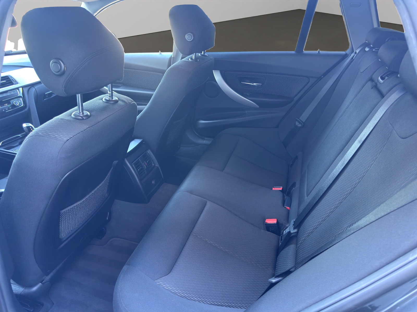 BMW 316d Touring Business Steptronic-image-10