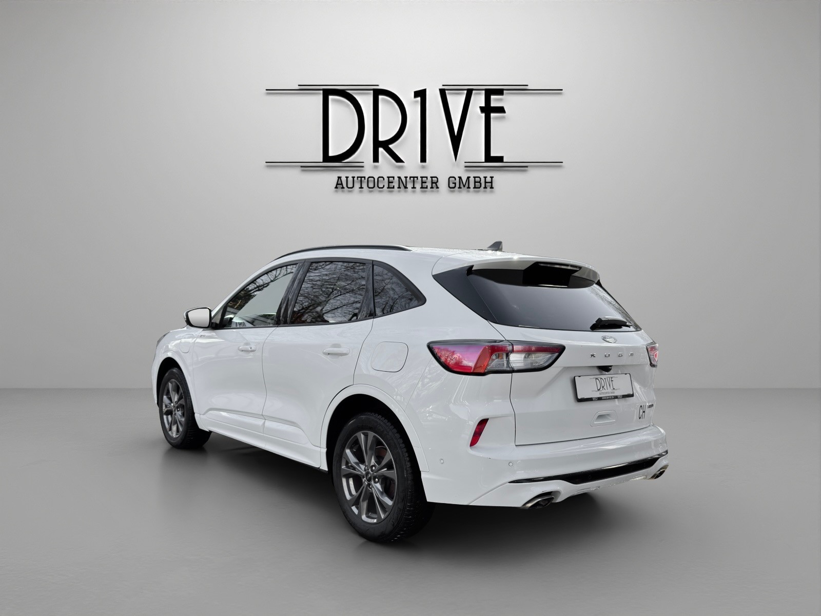 FORD Kuga 2.5 PHEV ST-Line 2WD-image-6
