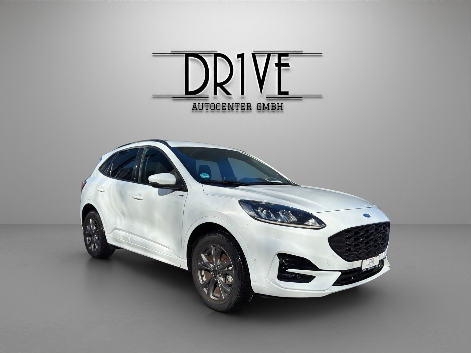 FORD Kuga 2.5 PHEV ST-Line 2WD-image-2