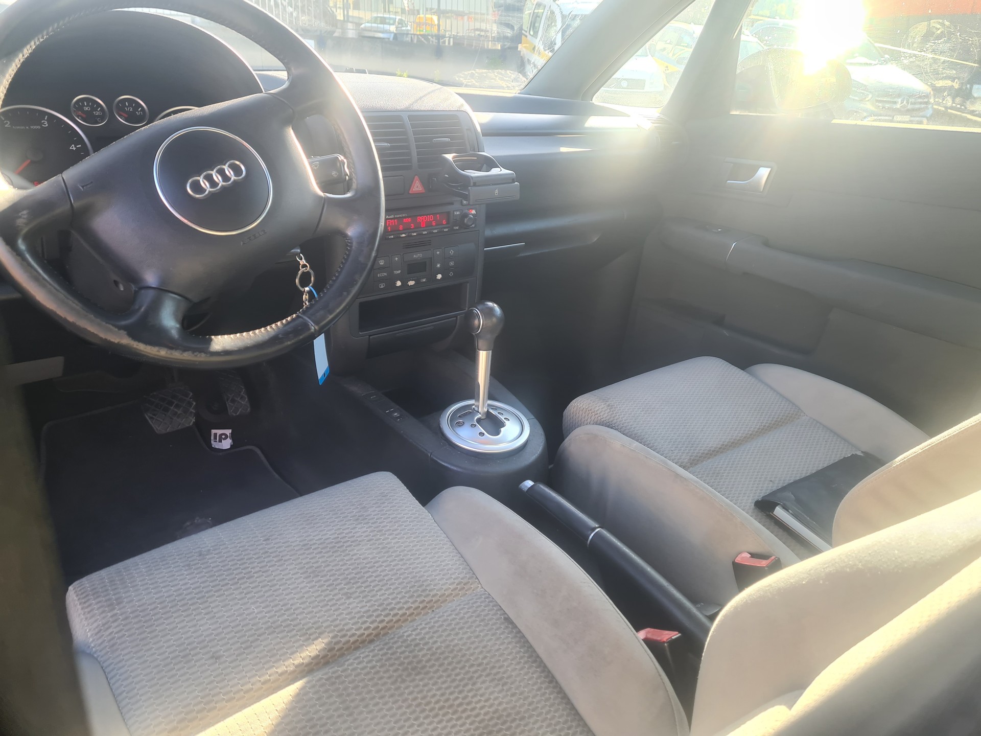 AUDI A2 1.2 TDI Eco-image-7