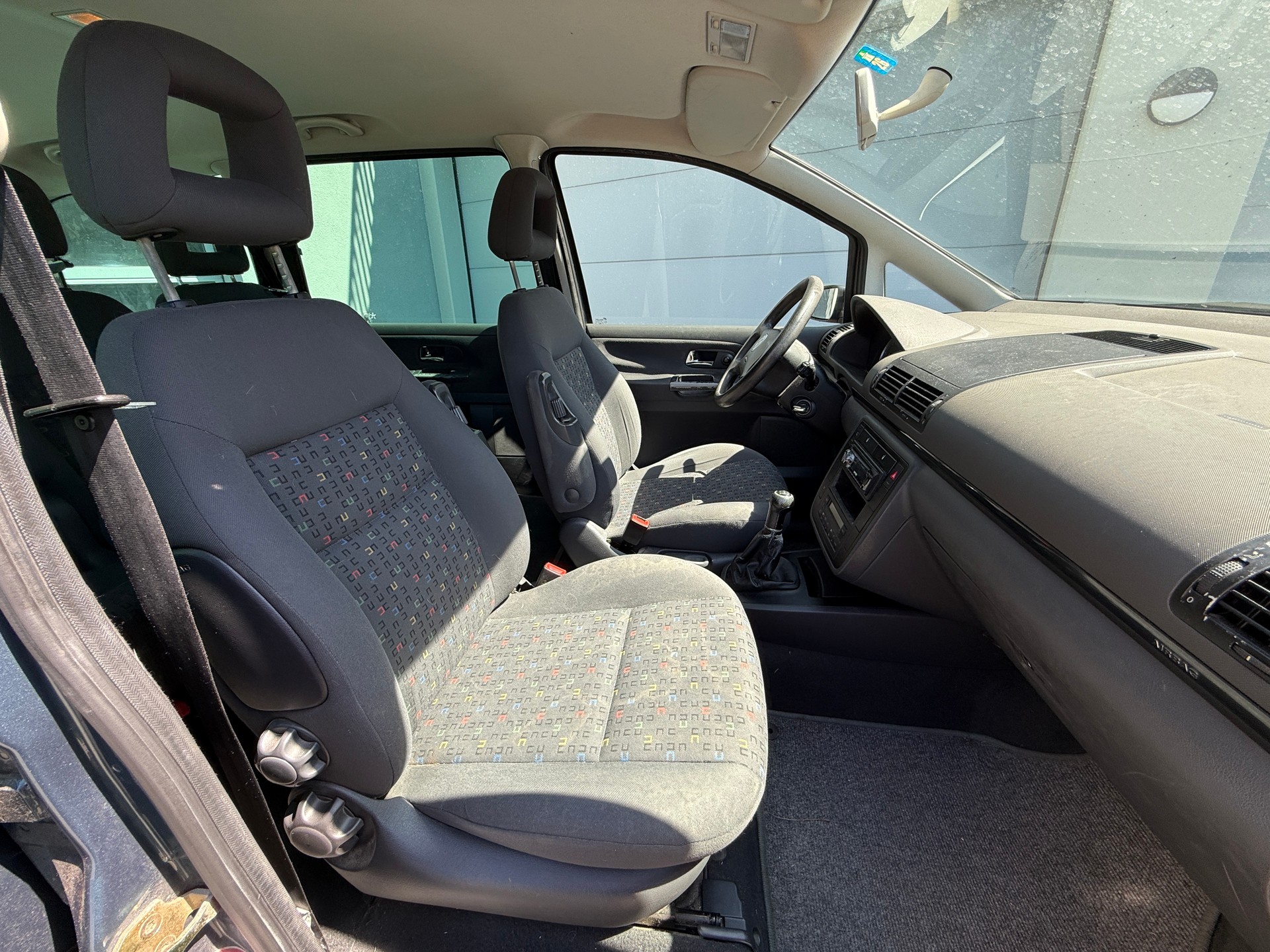 VW Sharan 1.9 TDI 7-Plätzer-image-13