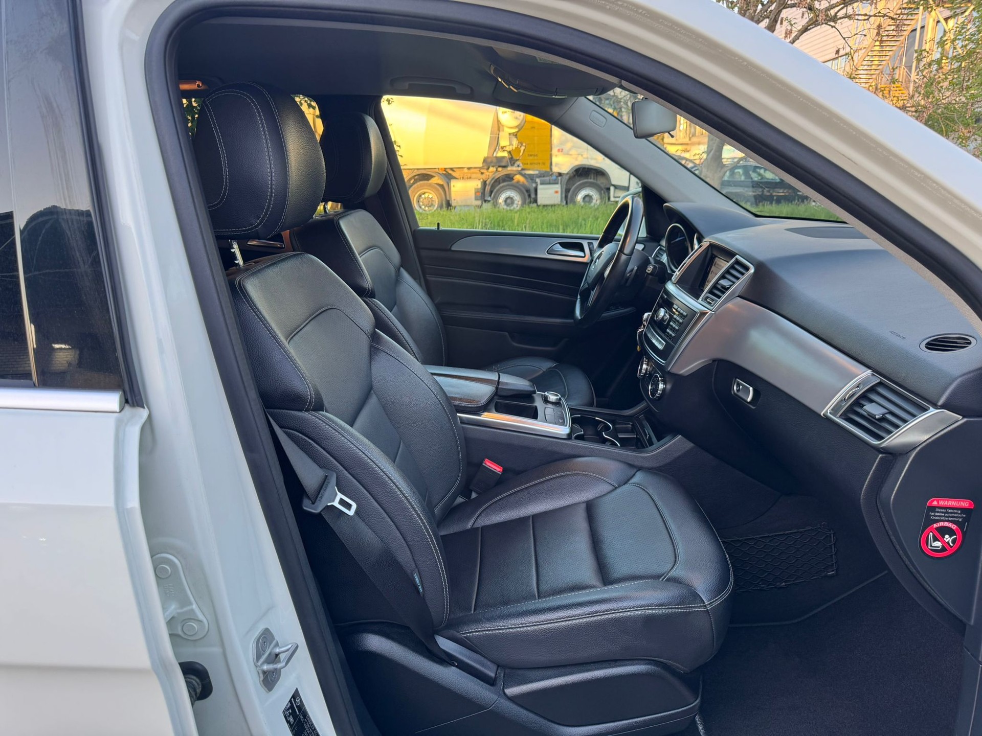 MERCEDES-BENZ ML 250 BlueTEC Edition 4Matic 7G-Tronic-image-10