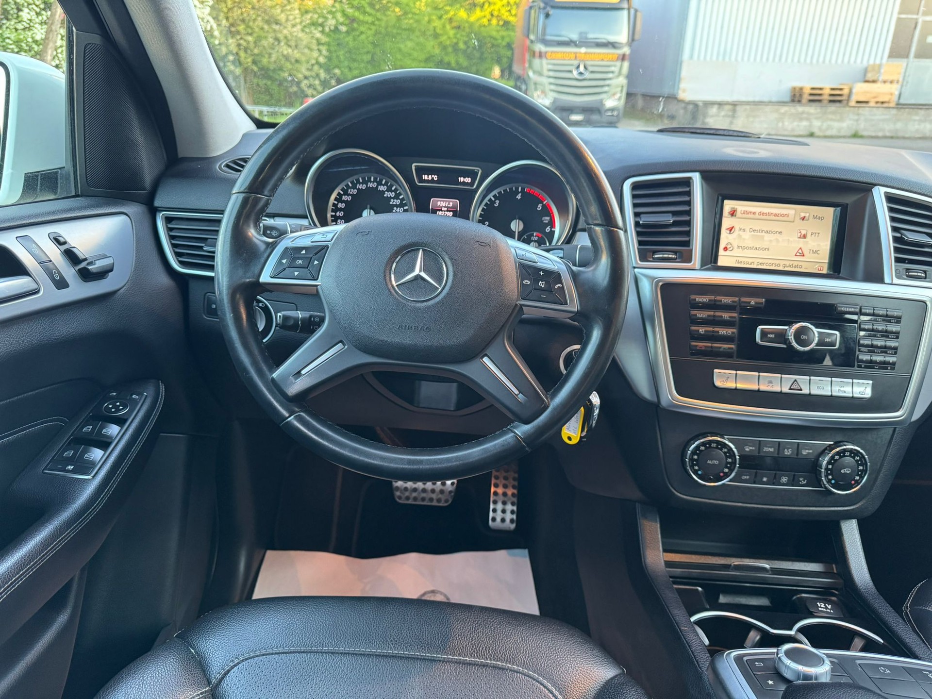 MERCEDES-BENZ ML 250 BlueTEC Edition 4Matic 7G-Tronic-image-15