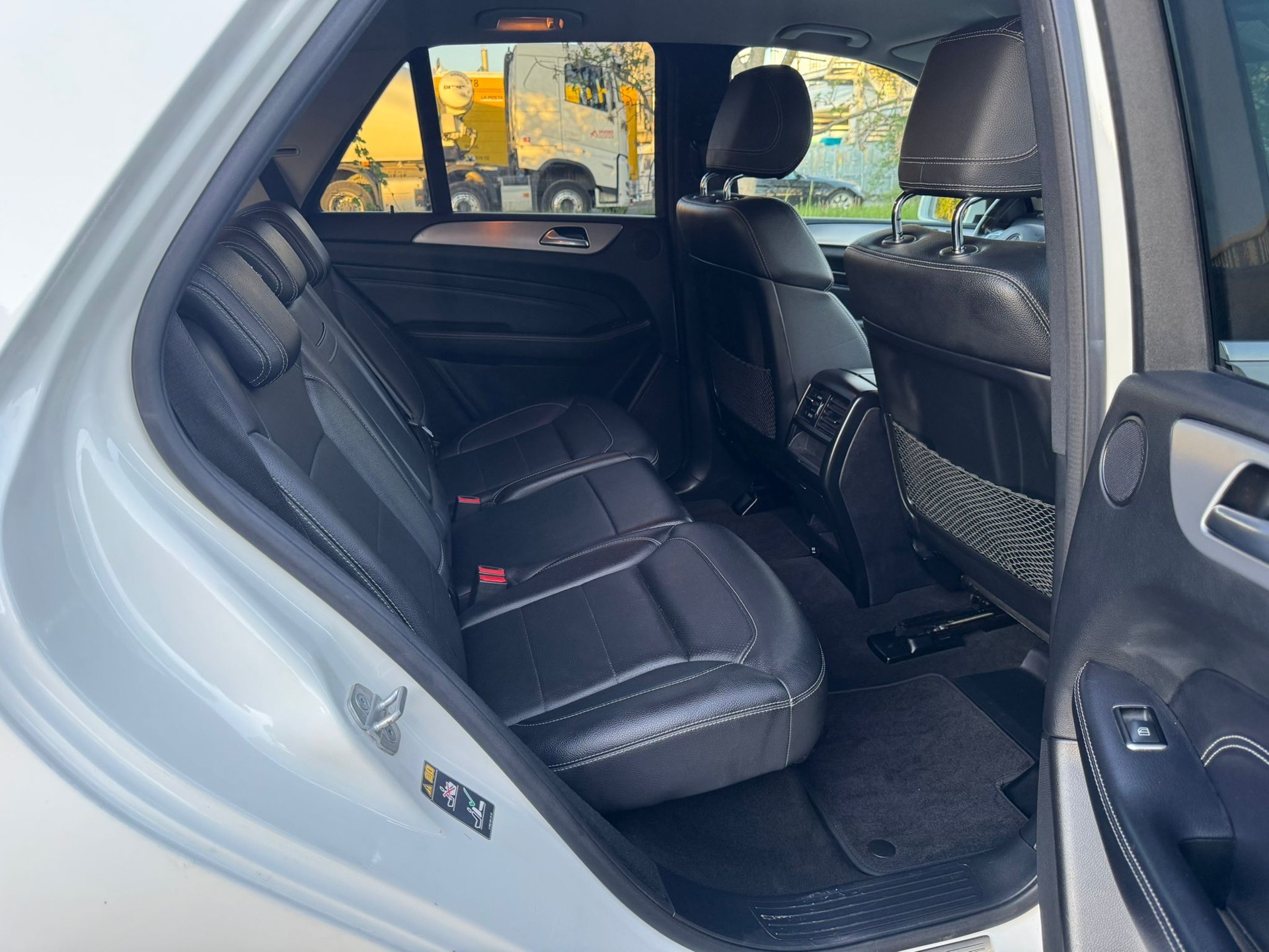 MERCEDES-BENZ ML 250 BlueTEC Edition 4Matic 7G-Tronic-image-12