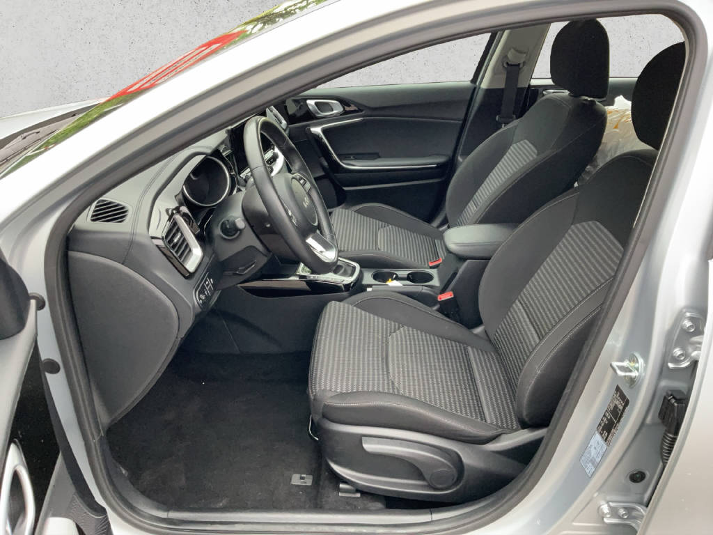 KIA Ceed 1.5 T-GDi MHEV Power-image-8