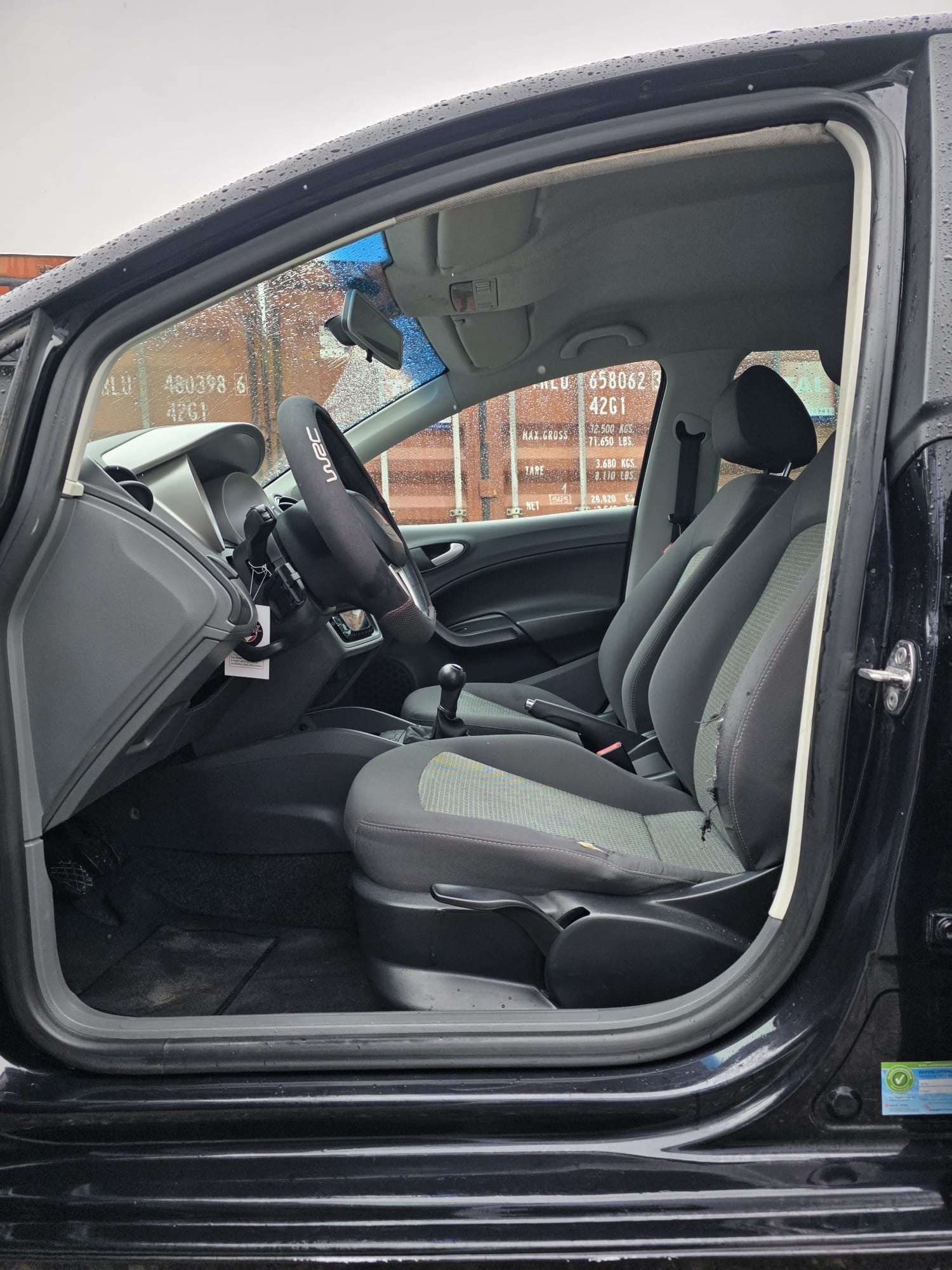 SEAT Ibiza SC 1.6 TDI Sport-image-6