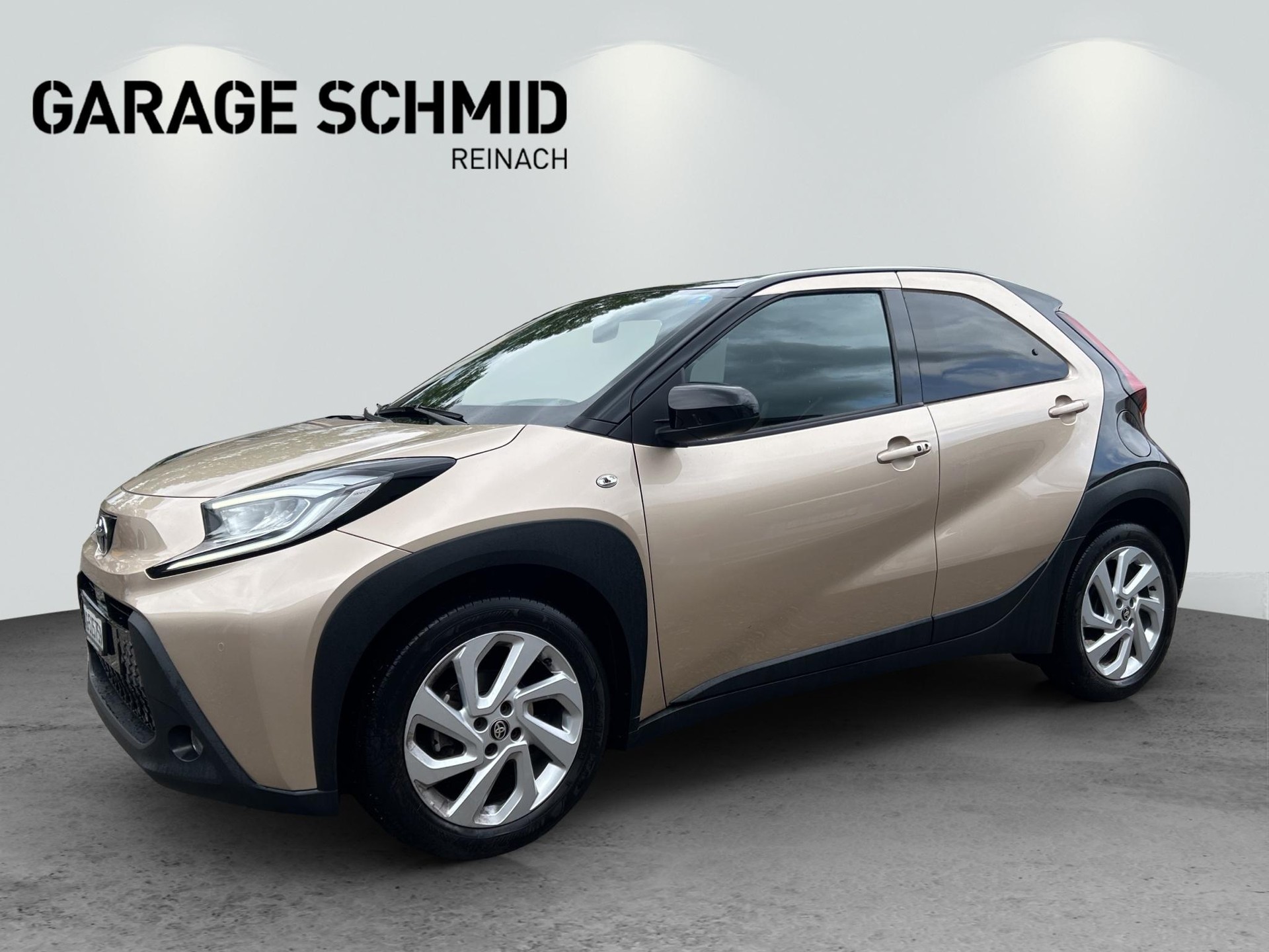 TOYOTA Aygo X 1.0 VVT-i Trend-showroom-element-2